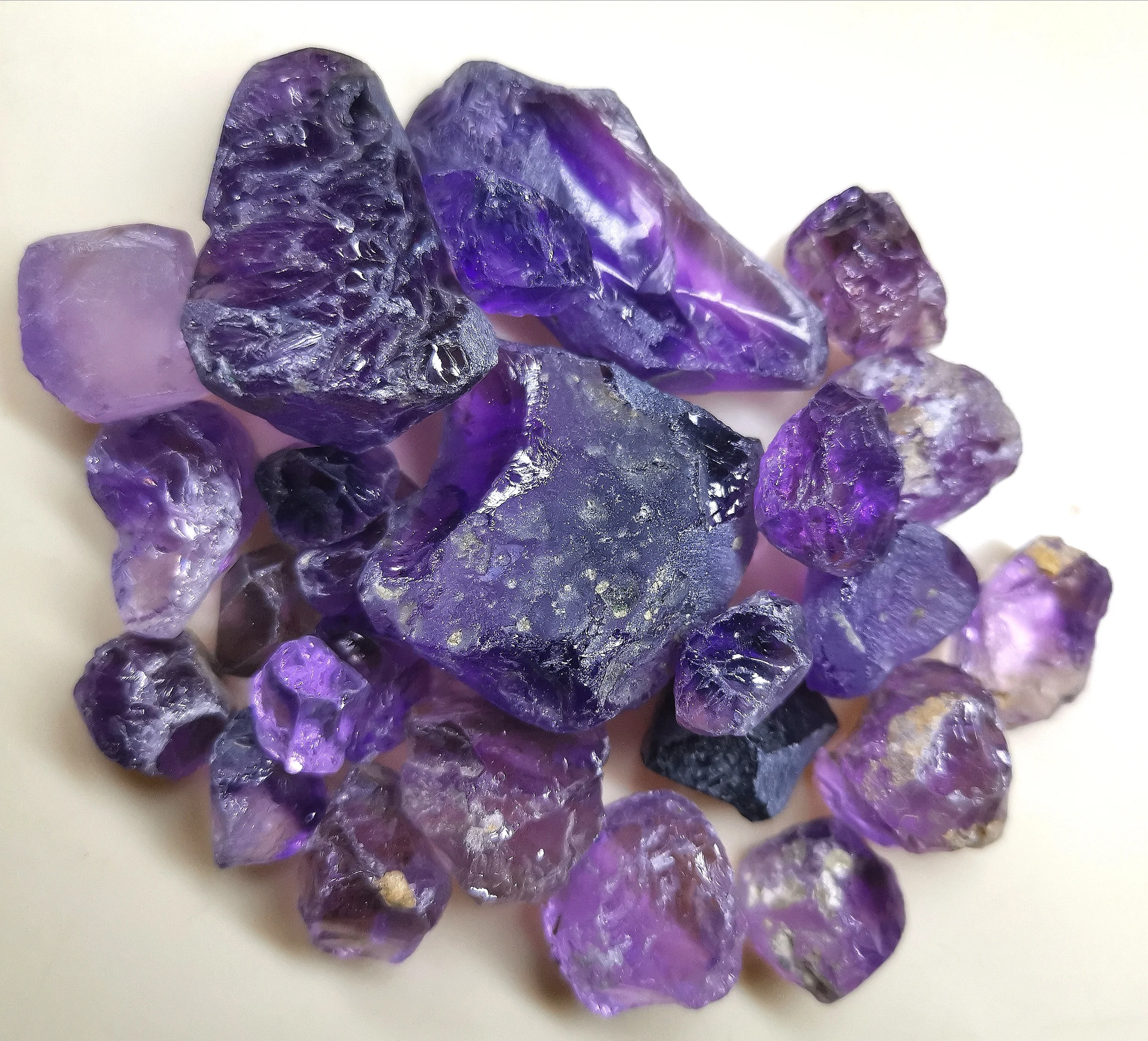 
Ethically Mined Natural Gemstones 