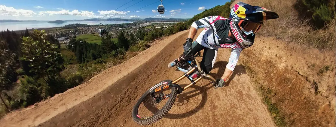 MAX waterproof 5.6K 360-degree video Go app high quality time-lapse motion videos