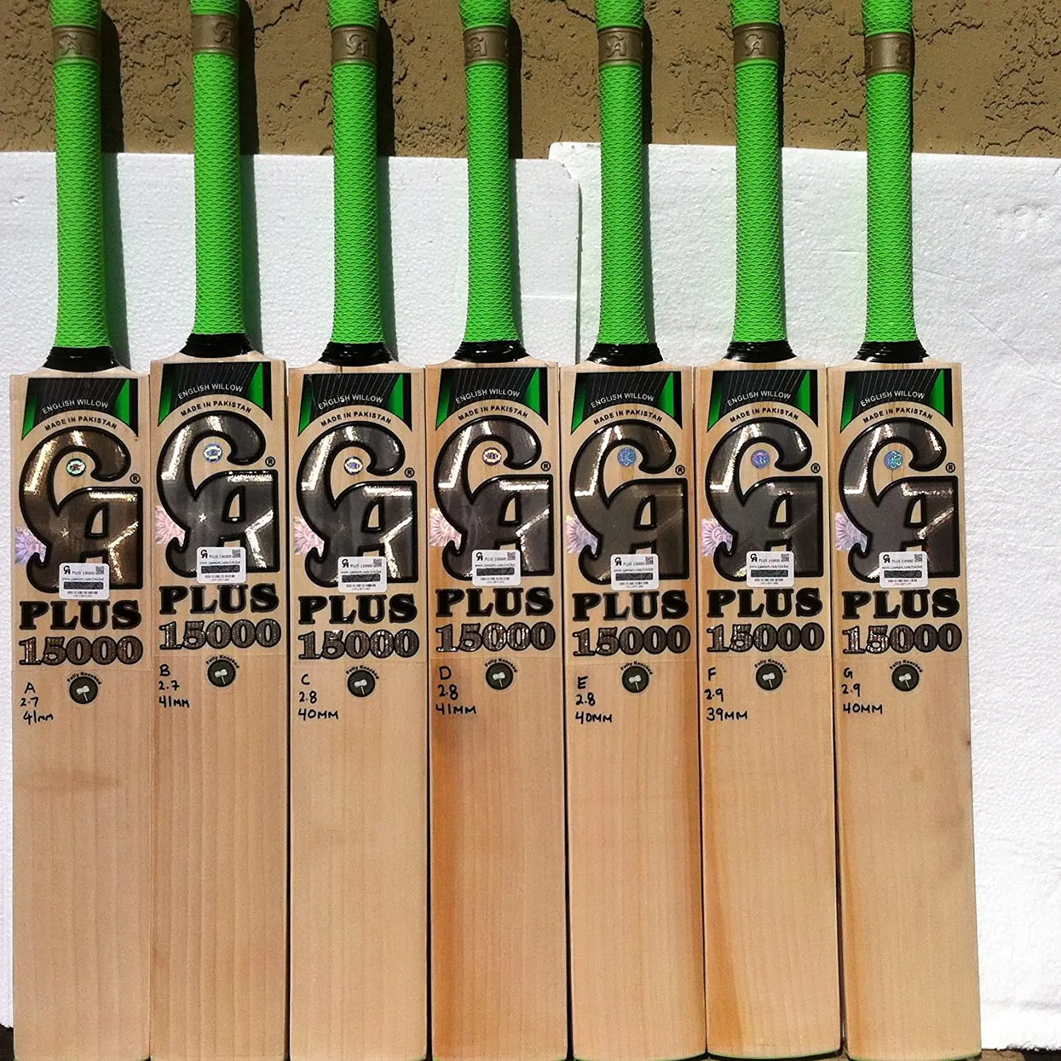 grade 1 english willow cricket bat with oil and fully knocked ready to play cricket bat full kit
