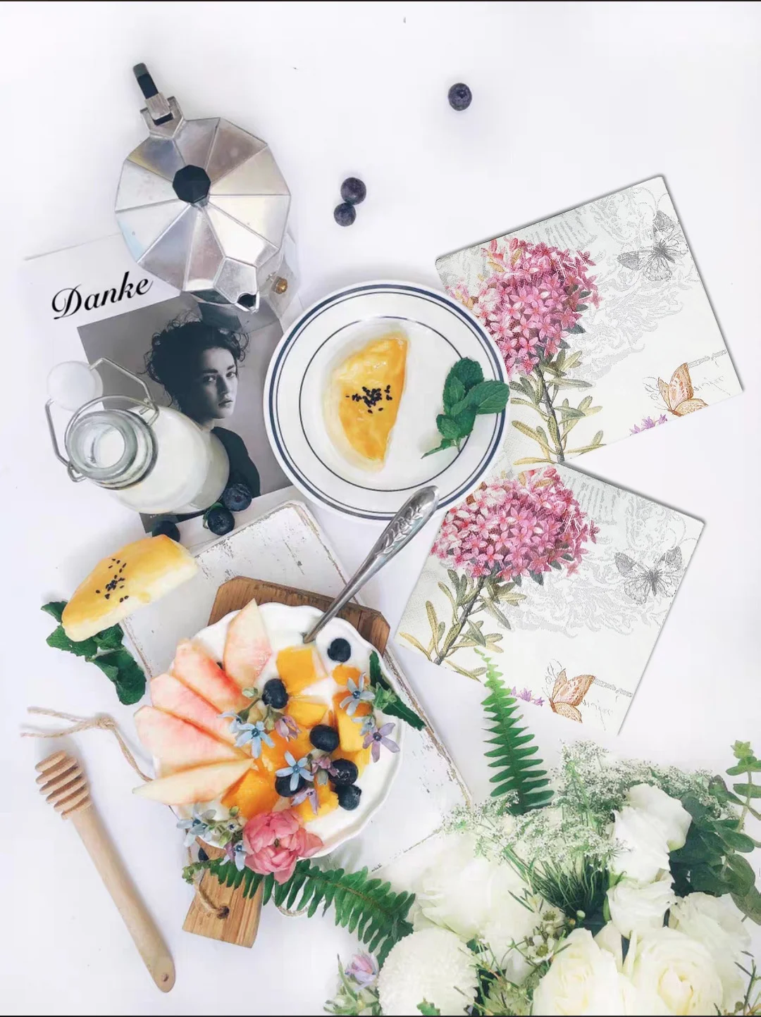 party printed dinner napkins floral serviettes