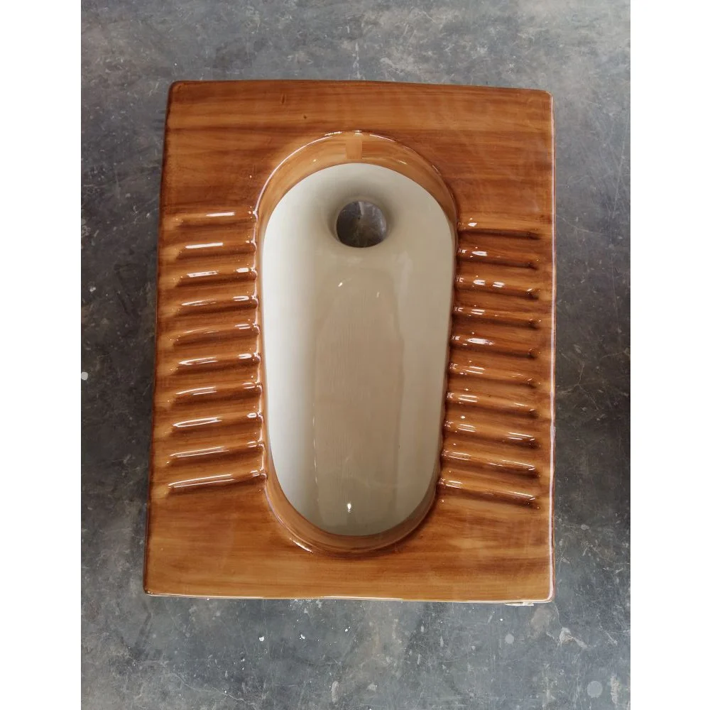 Качество экспорта сантехника отель коричневый двойной цвет Керамика материал туалет с ловушкой способ приседания воды шкаф Пан из Индии