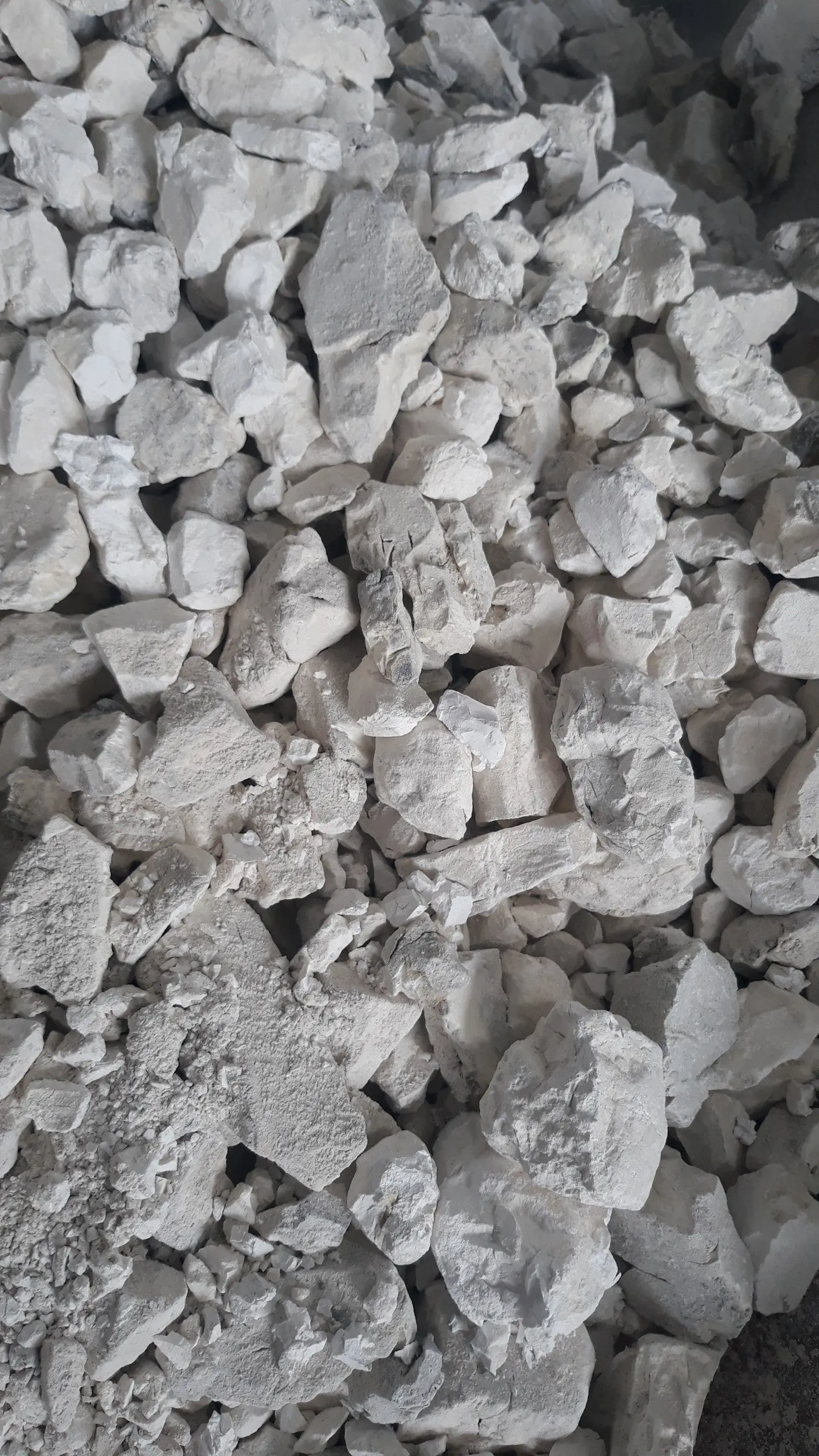 Quick Lime Calcium Oxide CaO Burnt Lime for Steel Making from Vietnam