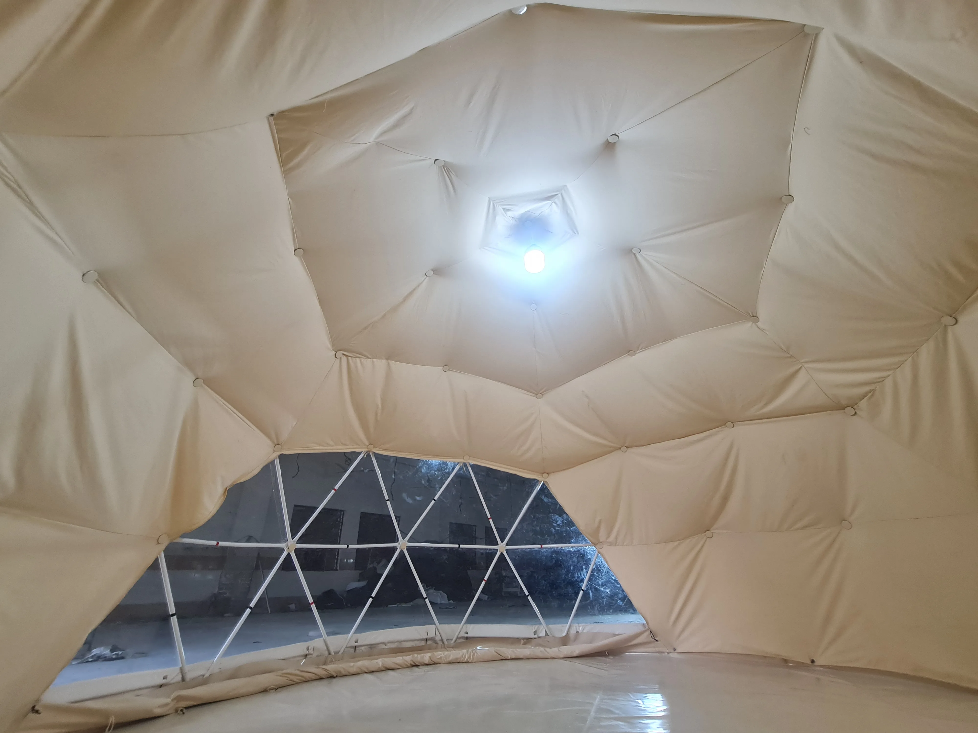 Luxury Geodesic Dome Glamping Tent For Outdoors with Sunlight-Windows Geodesic Tent For Outdoor Event Party Wedding Camping