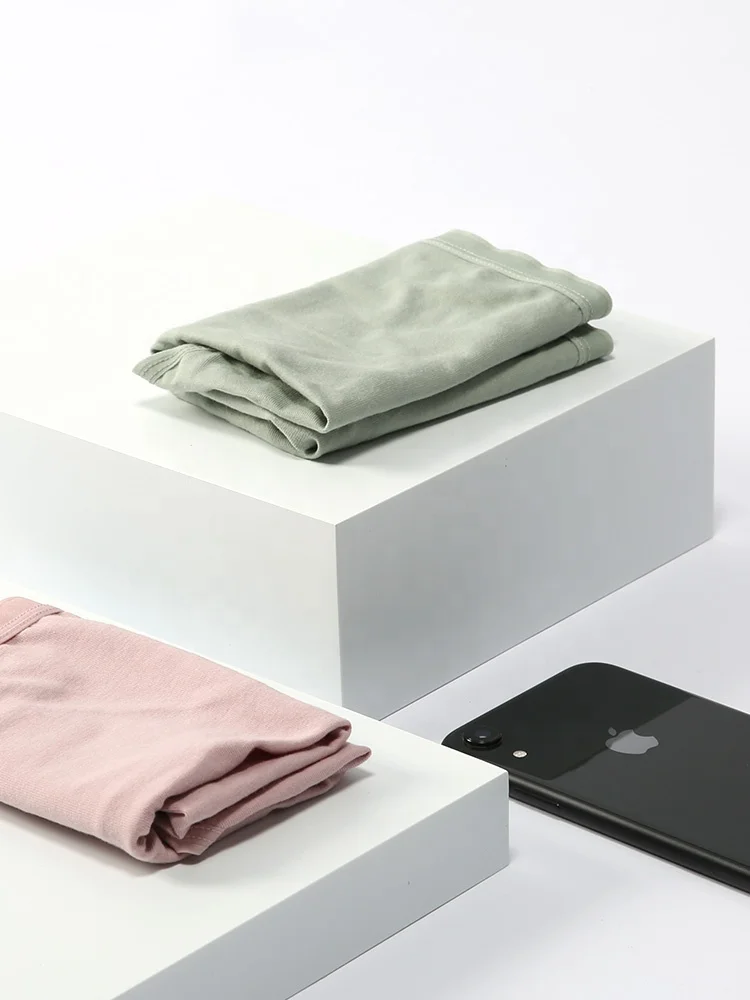 High quality acrylic white cube box for clothing display or cosmetic background