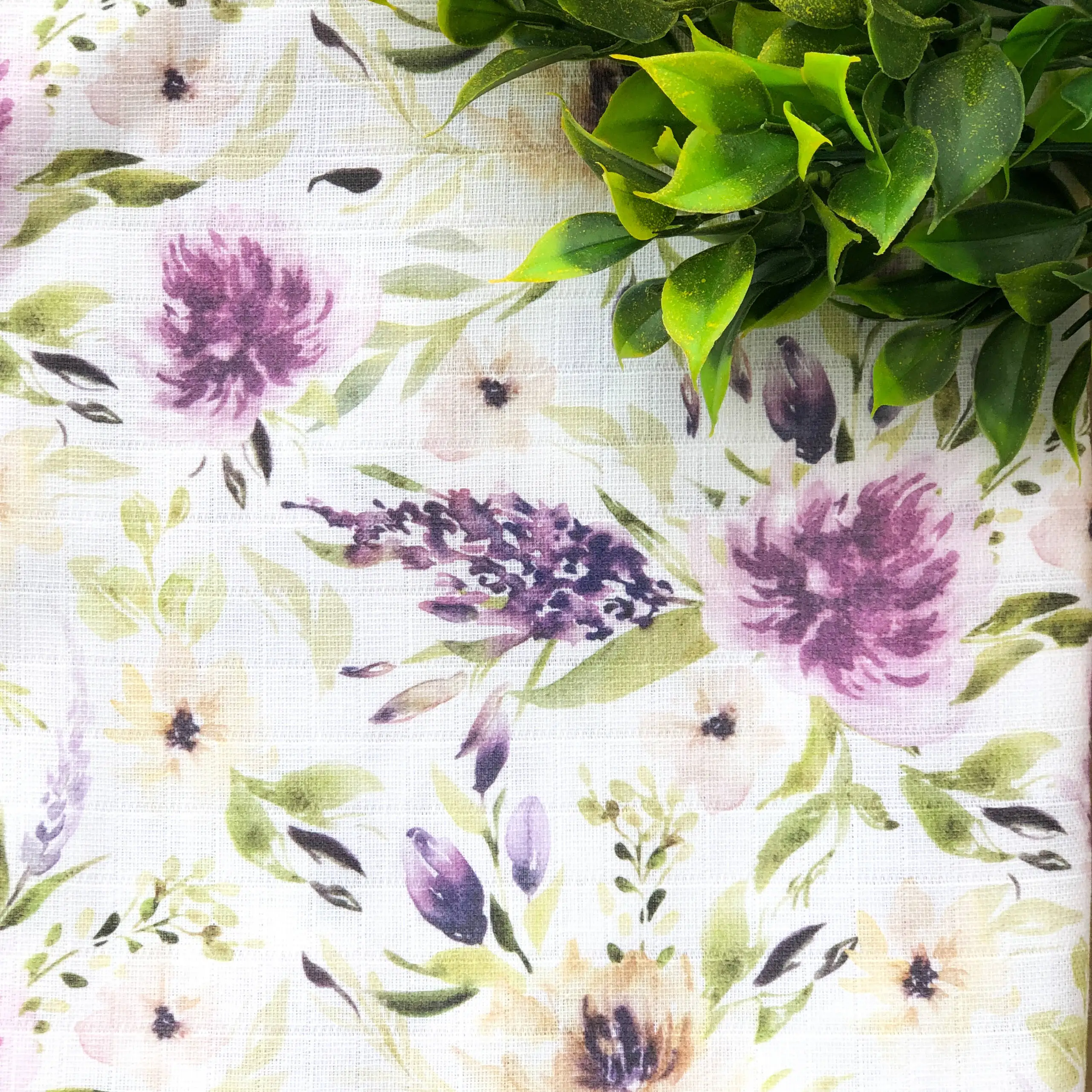 Lightweight Breathable 100% Cotton Density 95 g / sq.m Double-Layer Muslin Fabric Custom Service Digital Printing