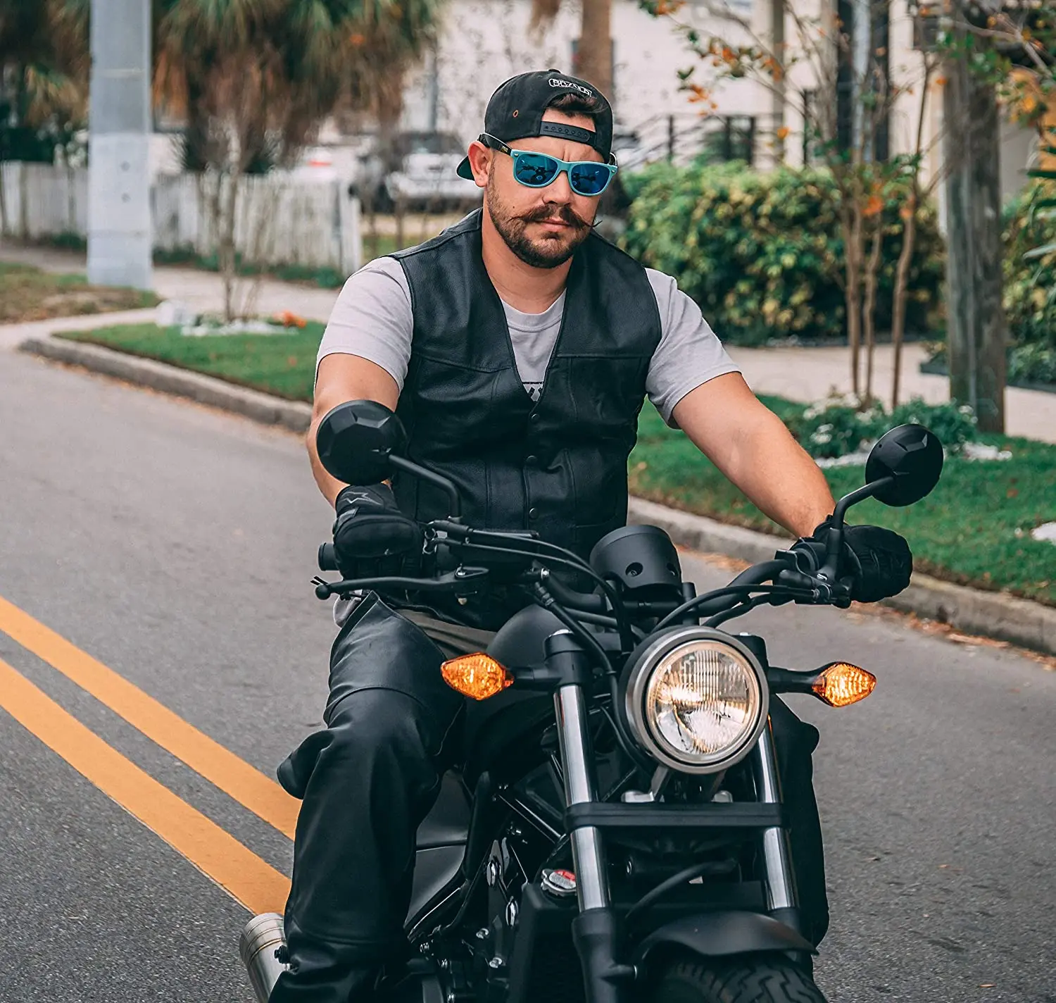 Best unisex warming leather motorcycle vest without hoodie for men and women