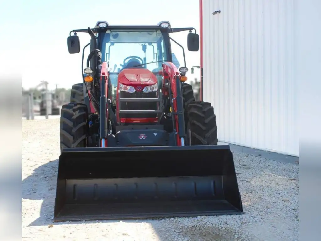  Доступный трактор Massey Ferguson 5700 серии 5711 Dyna 4 на