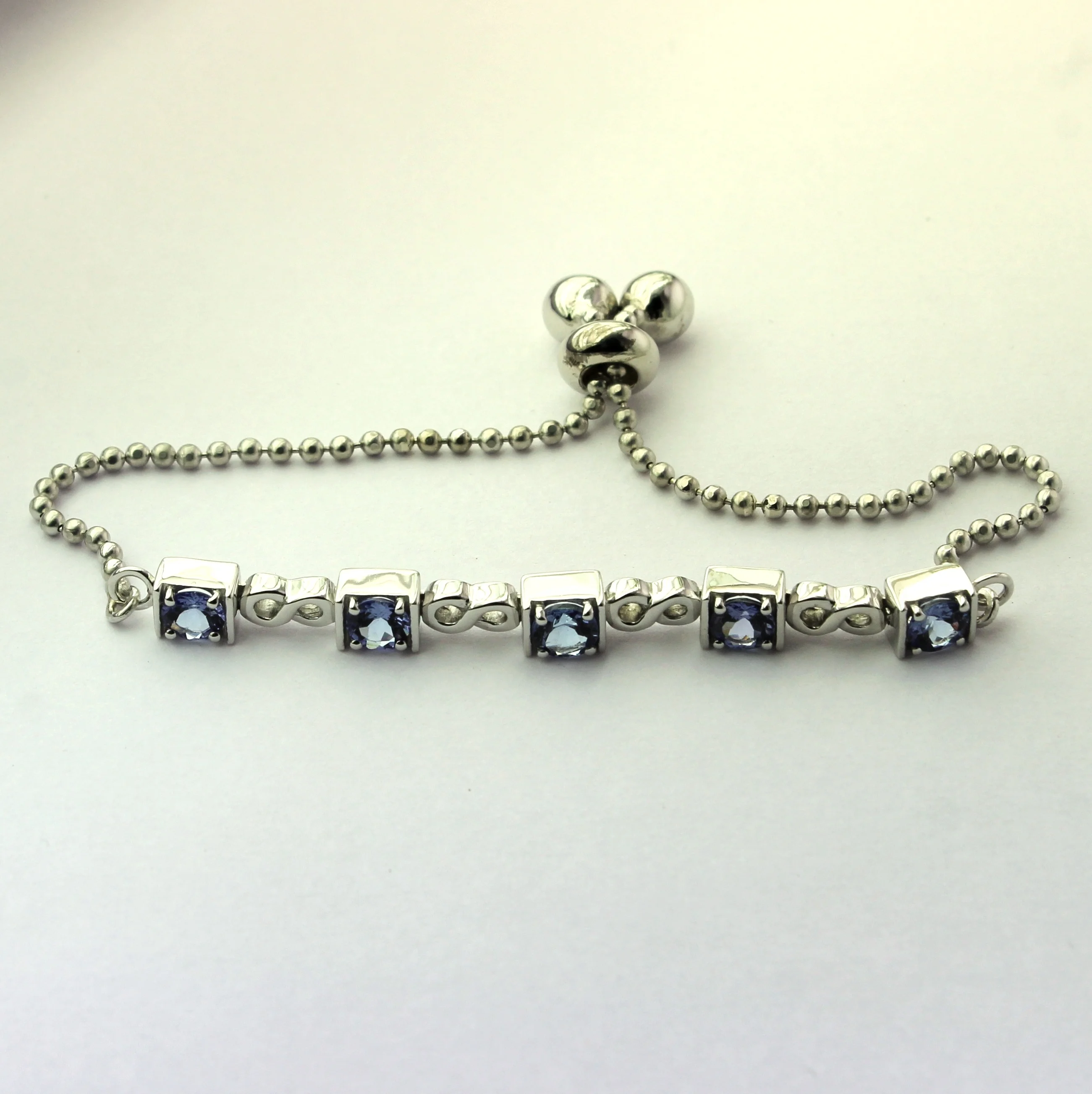 Hot Sale Stylish New Design 925 Sterling Silver Bracelets with Blue Topaz Gemstone Fashion Fine Jewelry for Gift