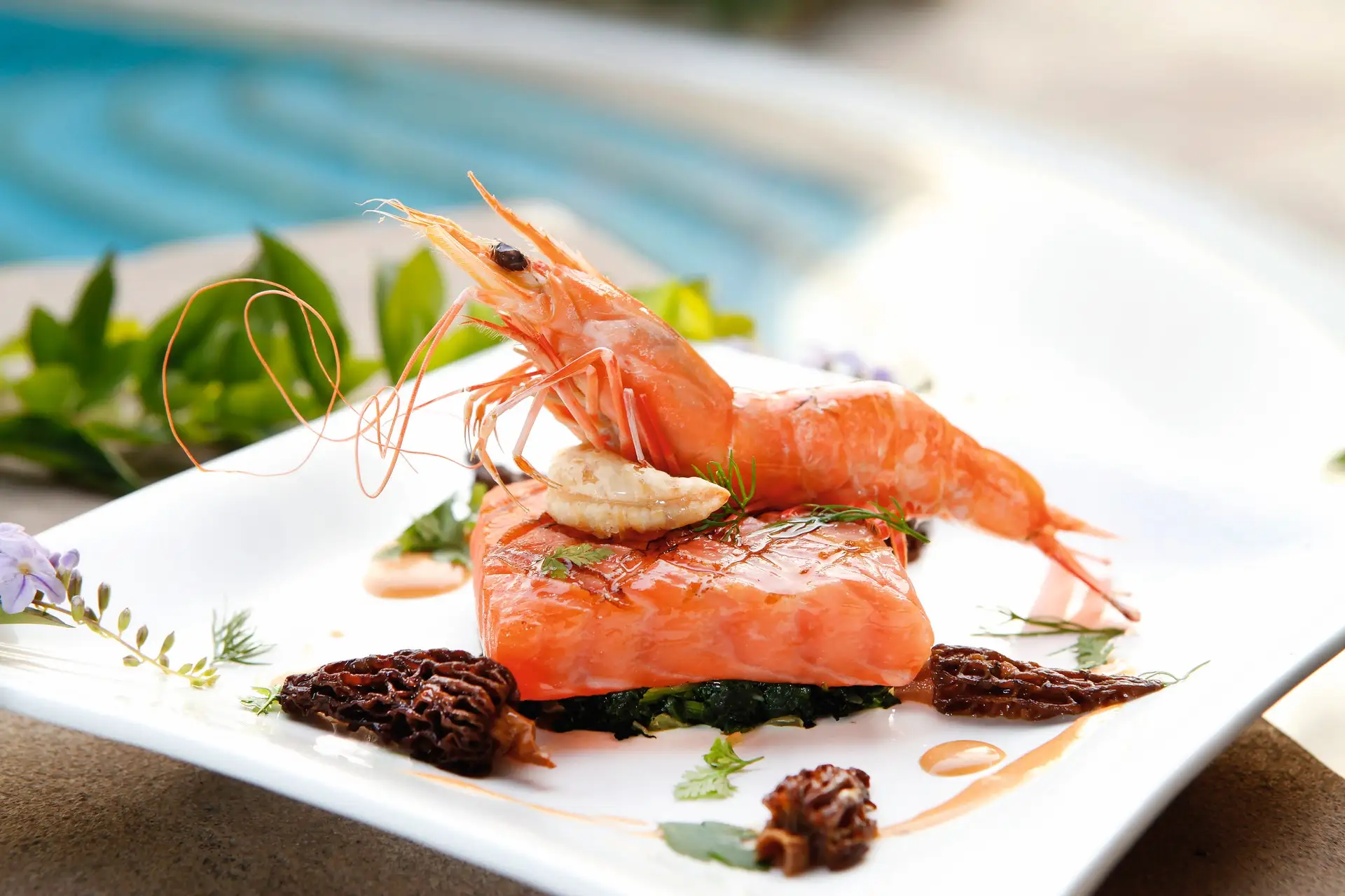 Поставщик из Малайзии низкая цена оптовая продажа вкусные свежие морепродукты замороженные изумрудные креветки