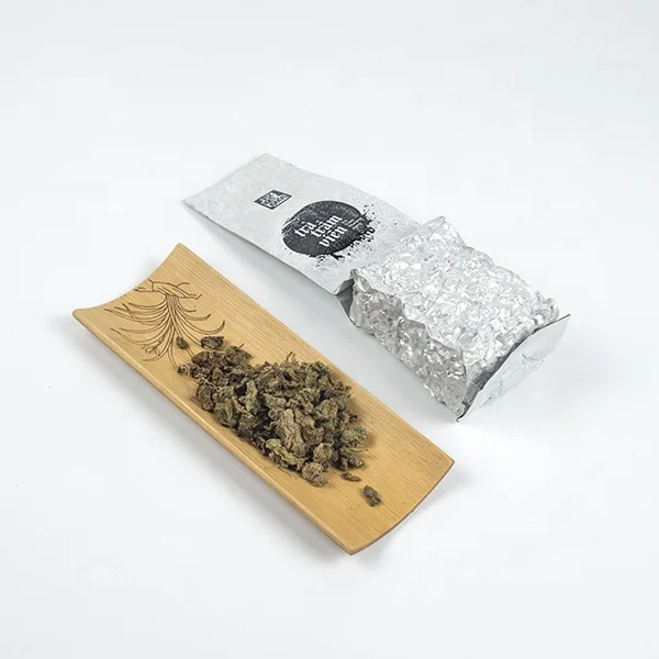 100% Natural Agar Wood/ Oud Tea from Aquilaria Crassna leaves from Vietnam for sedative, spirit and health