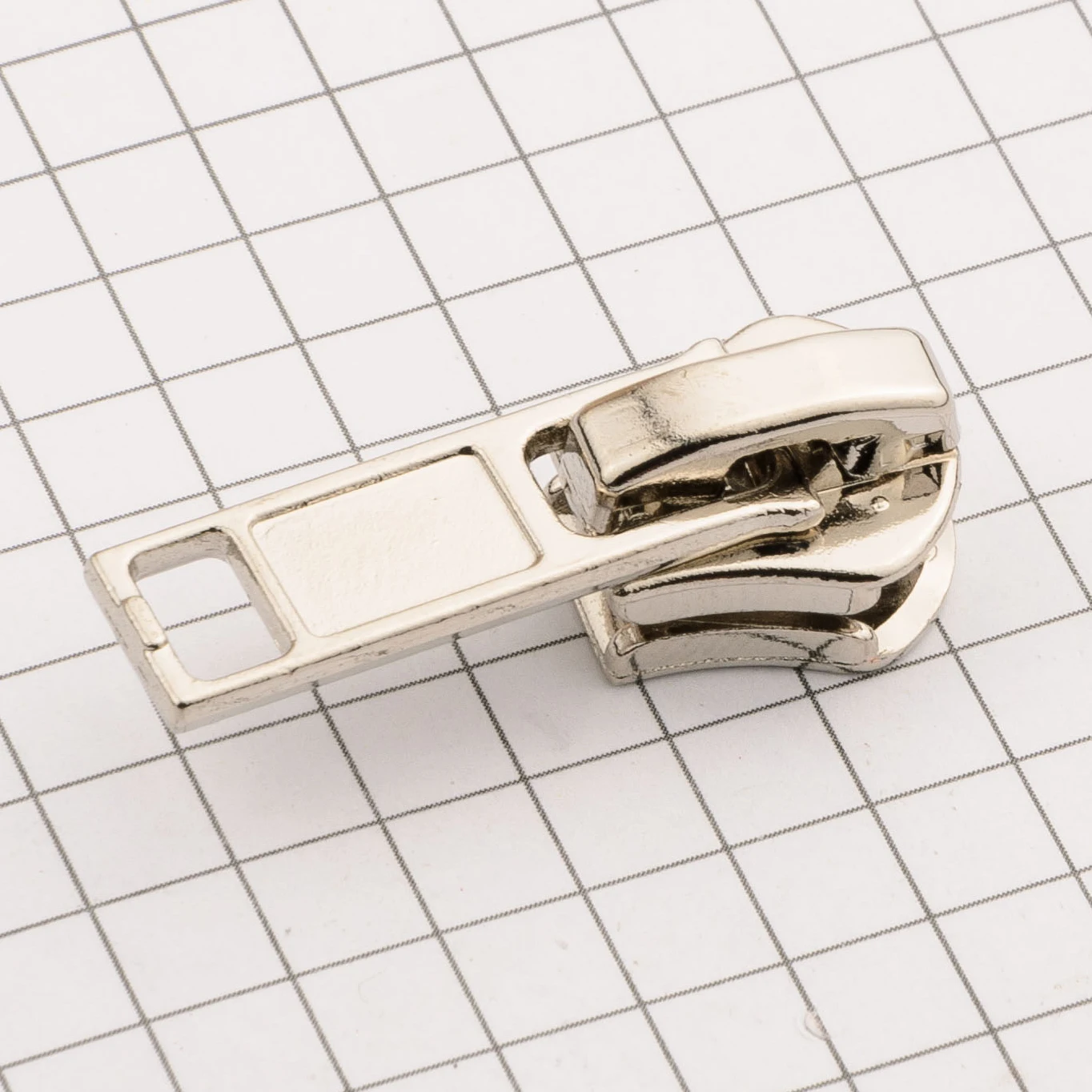 Zinc Alloy Metal Standard #5 Slider Semi Auto Lock 00173 Pull Head for Zipper