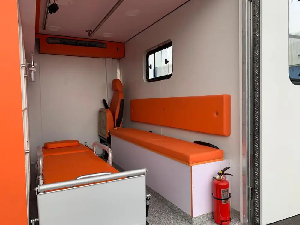 Ambulance for Factory Price Sale Hilux Box Type Ambulance White Color Ambulance Car