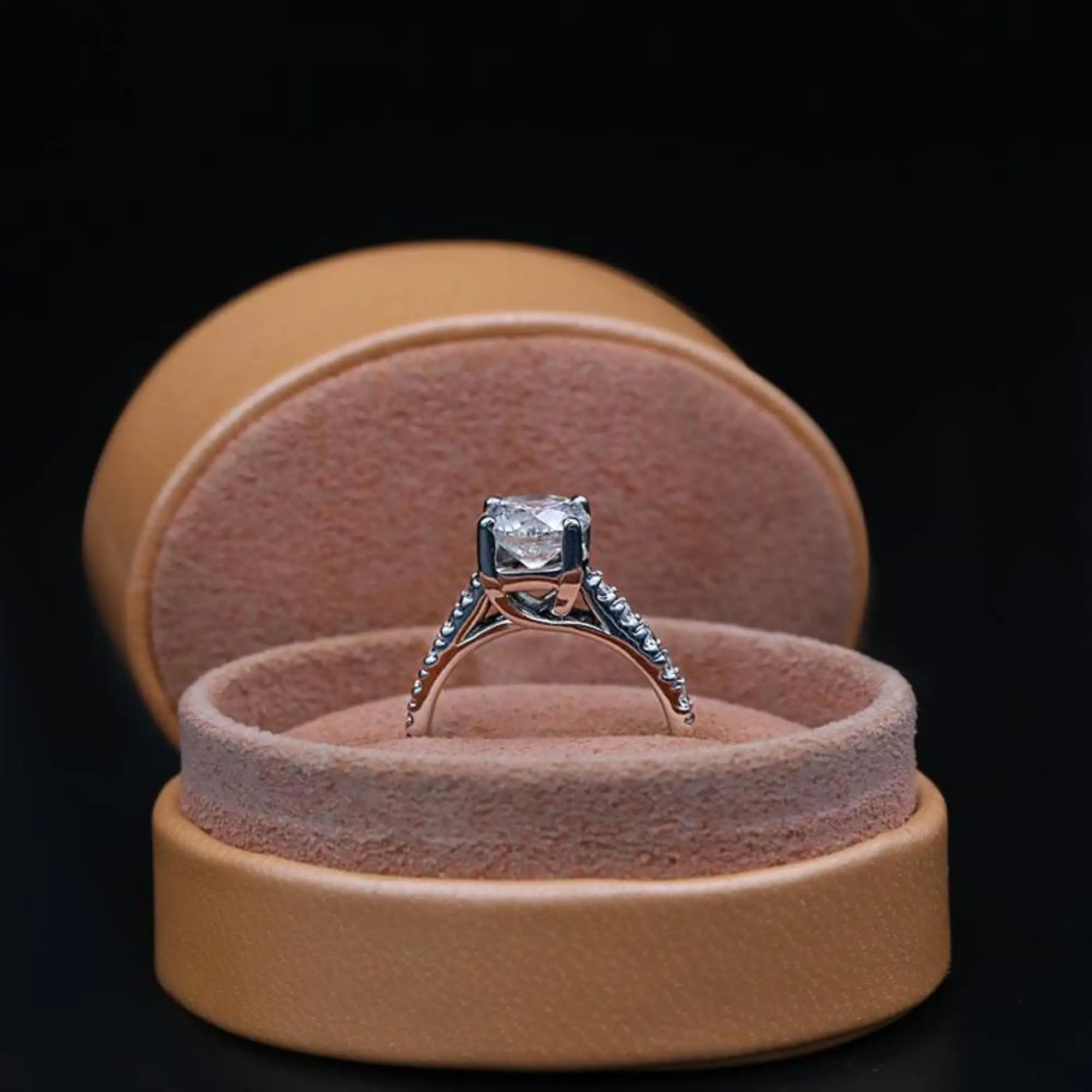 Moissanite Solitaire Wedding Ring Gold,moissanite Ring Engagement Bands or Rings Certified 1.20 Ct Round Shape Genuine White