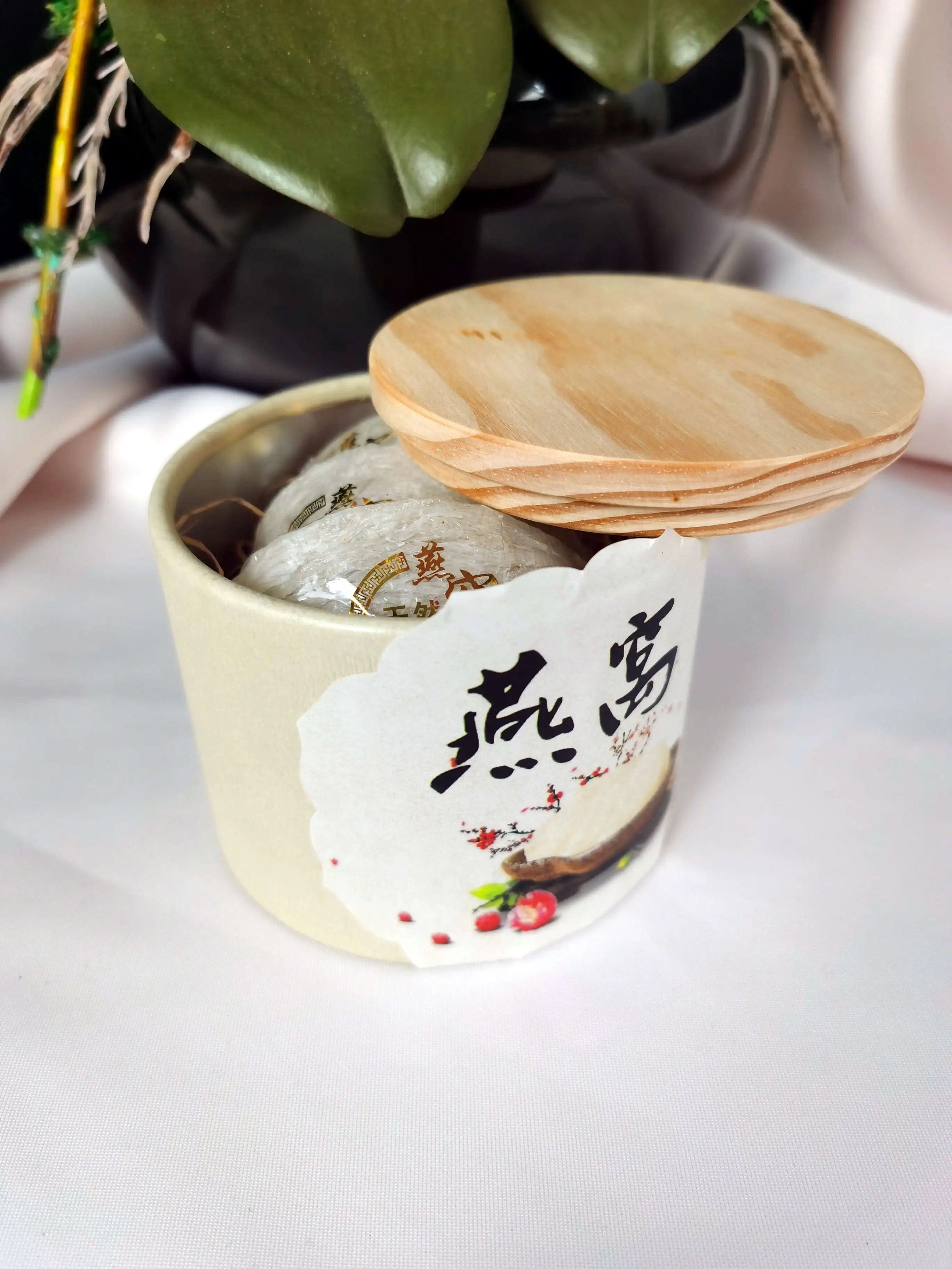 
40g size Malaysia Edible Bird Nest / Cubilose / Yuan Mi Zhan 