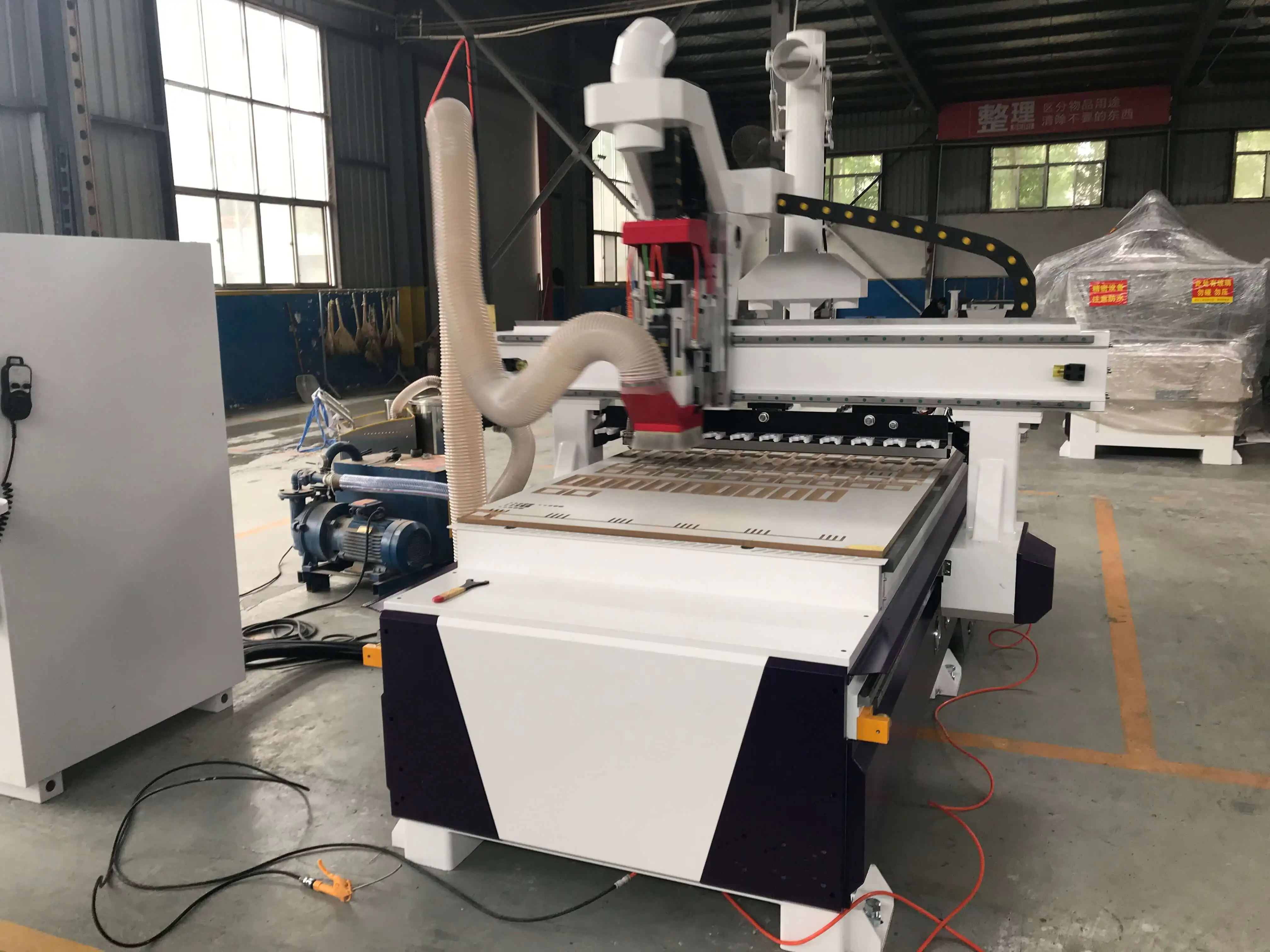 Линейный станок для резки древесины 3d cnc router 1325 продажи в Канаде