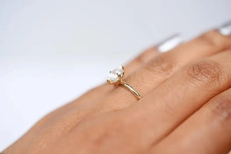 1.50 CT Oval DEF VVS Moissanite Engagement Ring White Gold Jewelry in 18k Solid for Women Gold Plated Rings Men 8 X 6 Mm VVS/VS