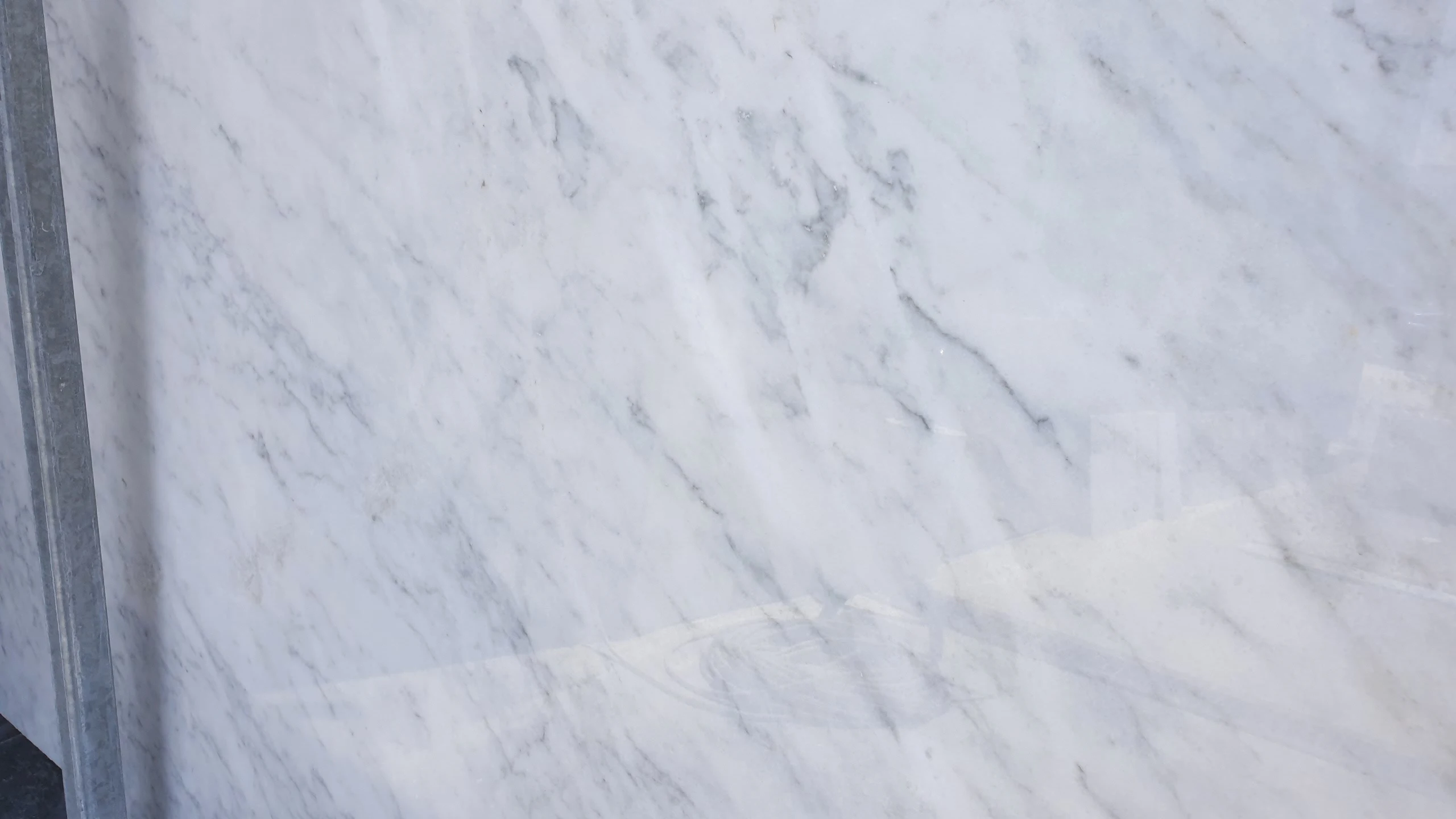 2024 мраморные белые плиты Bianco Carrara толщиной 2 см полированный полный корпус Роскошный натуральный камень из индейки натуральные камни