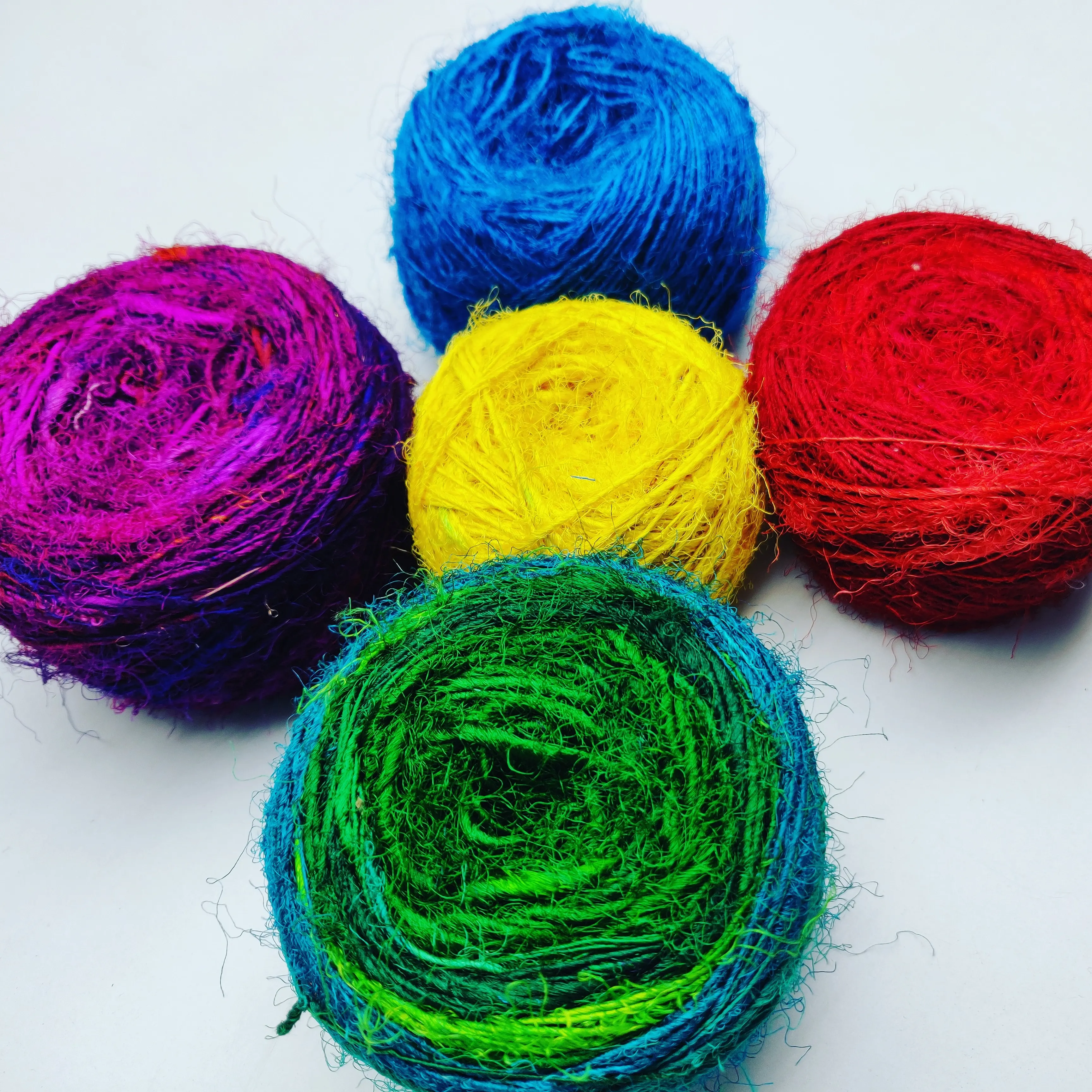 Recycled Sari silk yarn handmade sustainable eco friendly yarn for knitting crochet weaving art and craft Chunky Hand Knitting