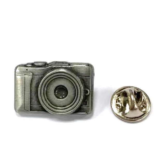 China Manufacturer Mini Cute Camera Lapel Pin
