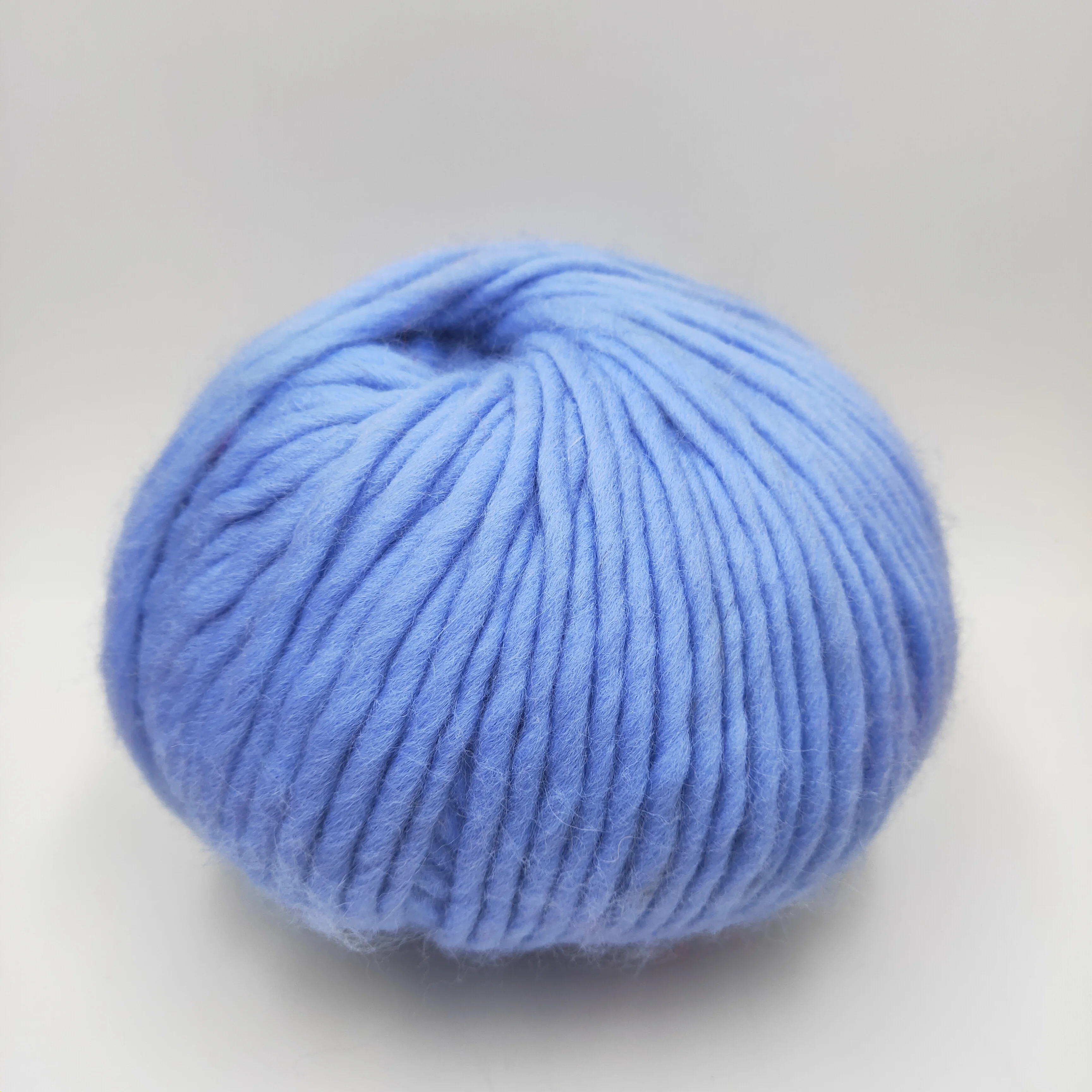 China Wholesale Merino Wool Hand Knitting Yarn for Knitting Garment with good packing