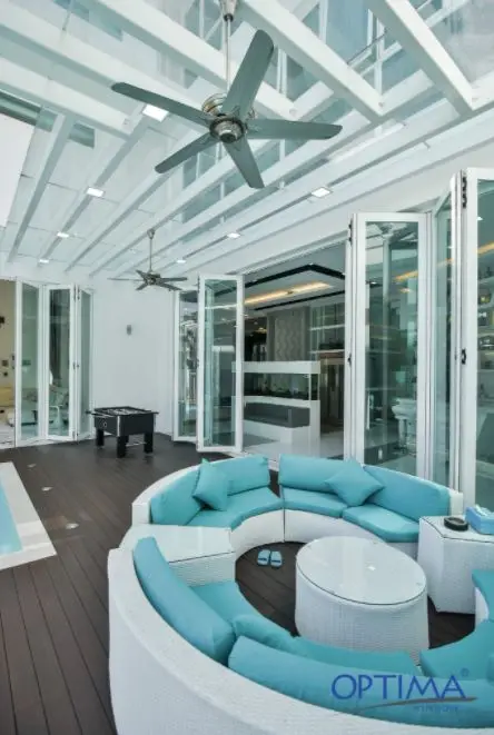 High End Residential Laminated Glass Folding Metal Steel Frame Internal Bifold Large Laminated Glass Door For Patio