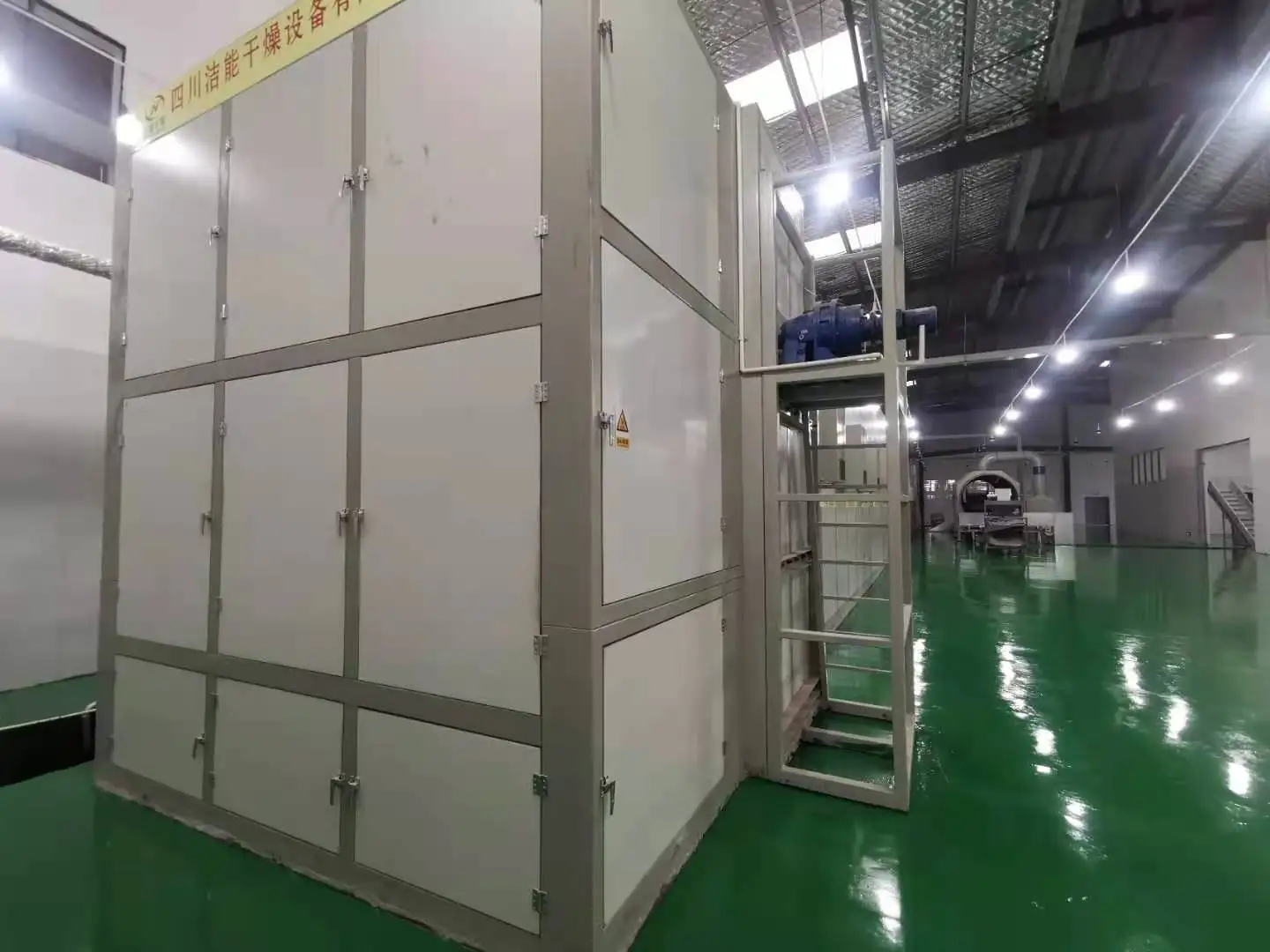 1 T/H PLC controlled  belt type onion vegetable drying oven with heat pump for industrial food drying machine
