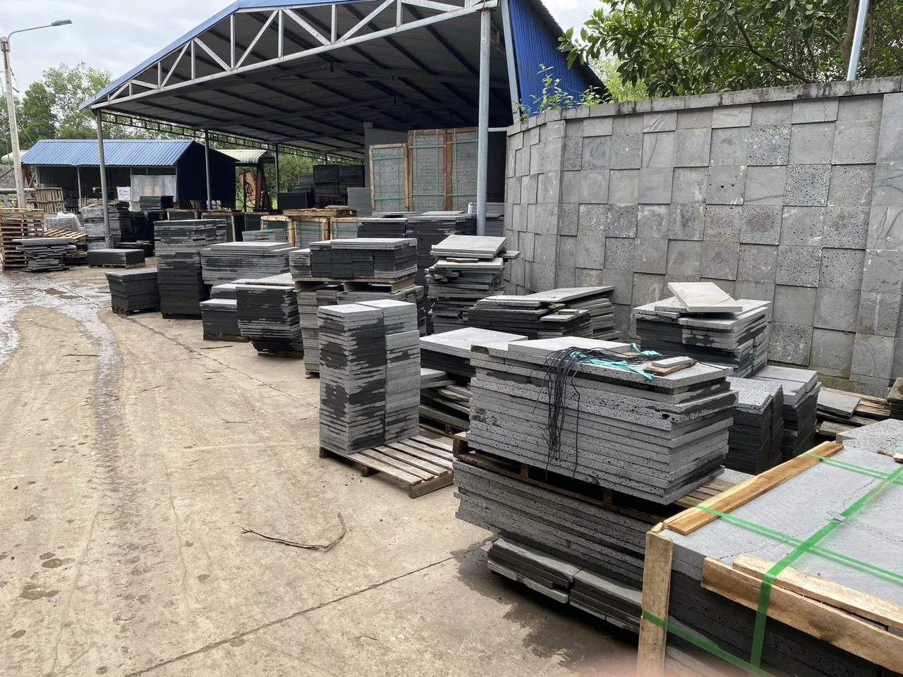 Cut-To-Size Lava Stone -Building materials ELA Stone Hotel Home decoration resort villa Lava Stone -Module 3d01 from Vietnam