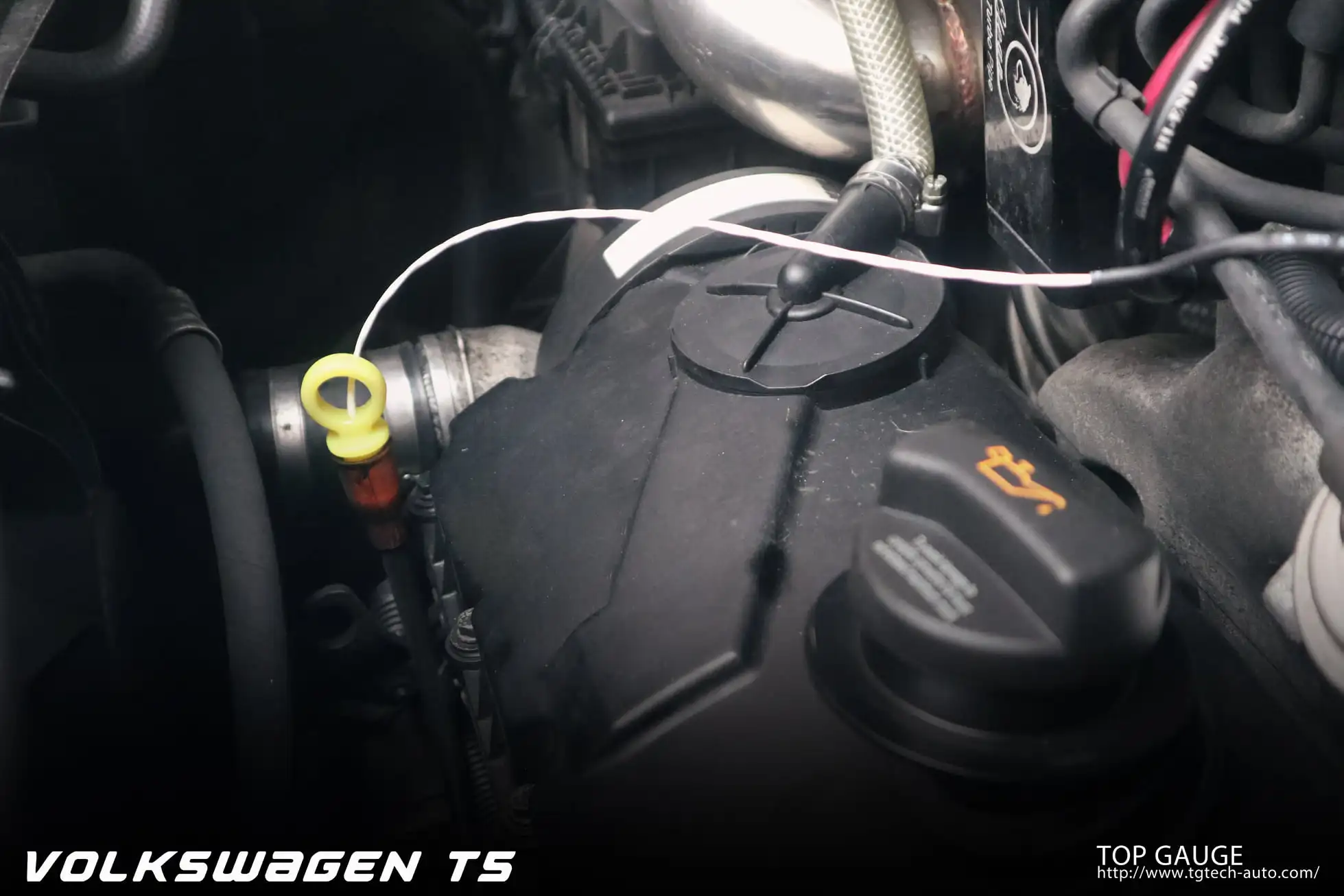 
Best innovation 2020/2021 - Oil temperature sensor with digital meter display compatible VW Volkswagen T5 year 2003 to 2010 