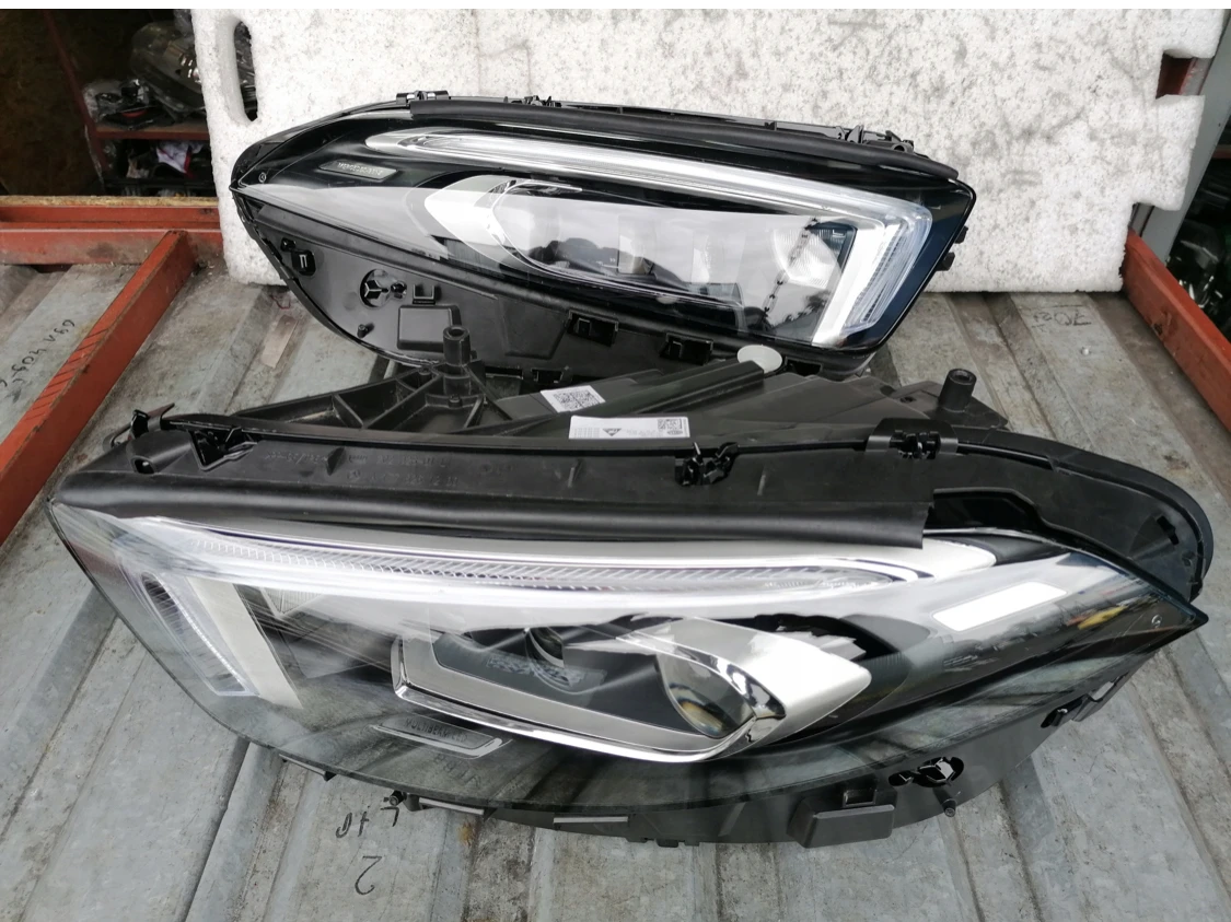 LED Matrix Headlights for Audi A3 A4 A5 A6 A7 A8 S3 S4 S5 S6 S7 S8 Q3 Q5 Q7 Q8 SQ5 SQ7 SQ8 RSQ5 RSQ7 RSQ8 RS3 RS4 RS5 RS6 RS7 R8