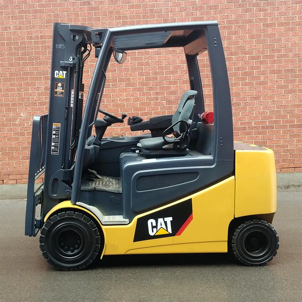 Caterpillar вилочный погрузчик 4 колесный 1 5 тонн Электрический хорошего качества