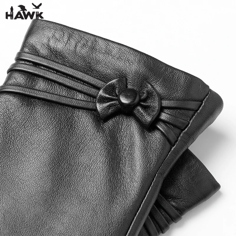 New Design Winter Fashion Dressing Touch Screen Genuine Leather Gloves From Pakistan Latest Customized Design