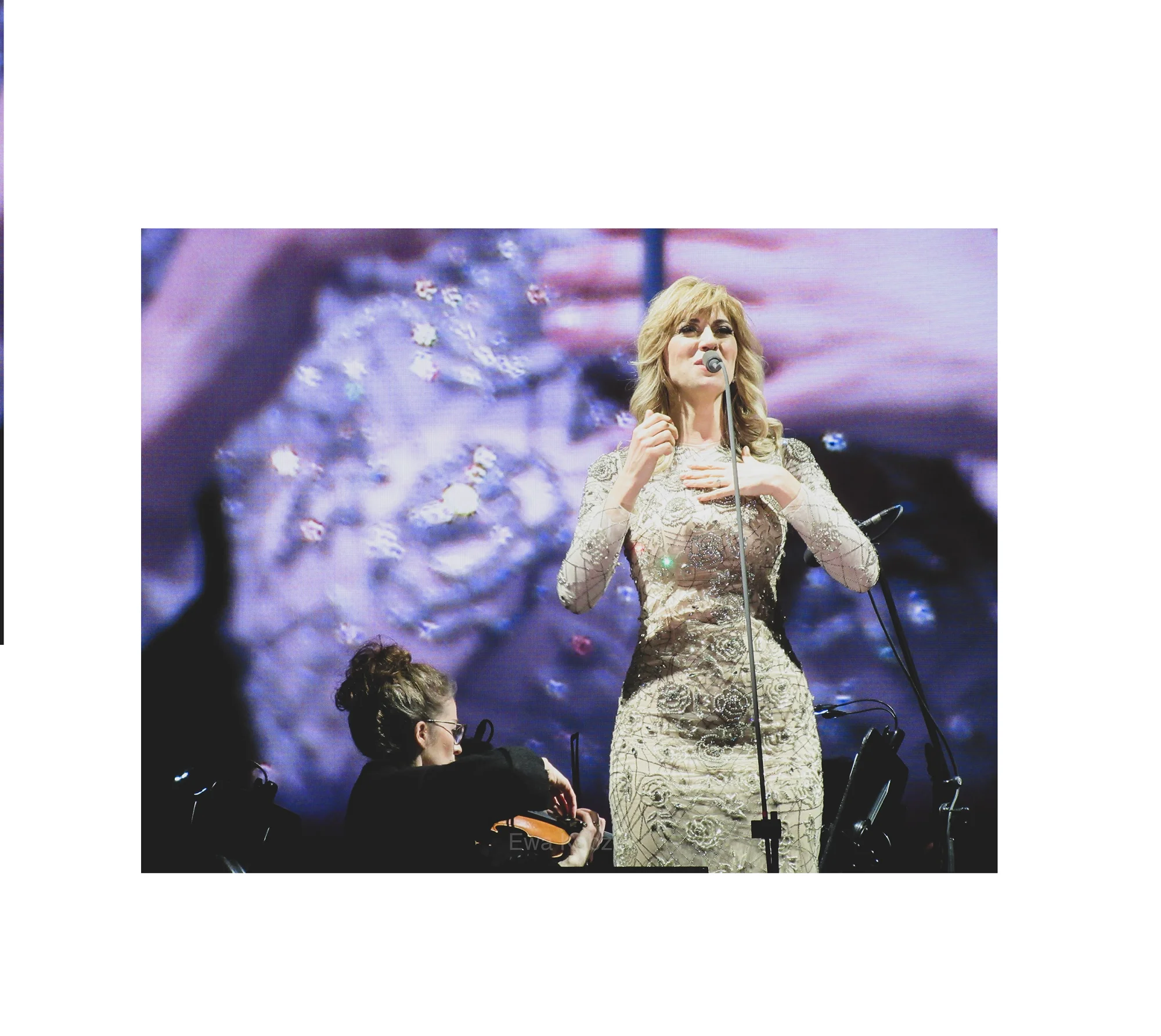 
BEST RECORD OF ITALIAN SINGER ILARIA DELLA BIDIA 