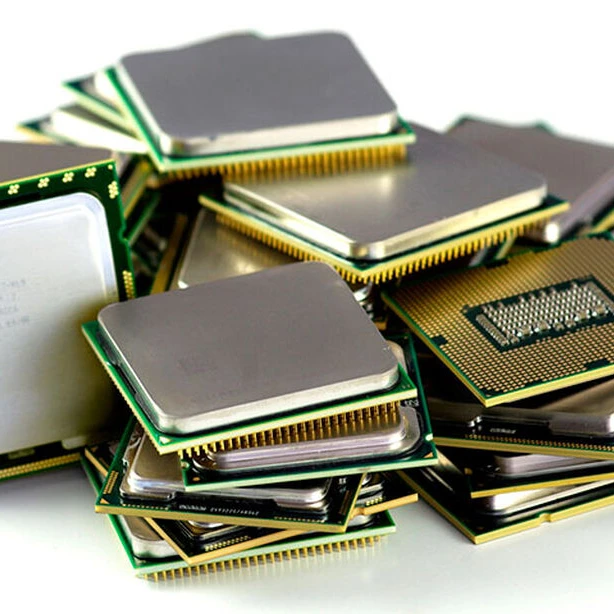 
Intel Pentium Pro Ceramic CPU Processor Scrap with Gold Pins 