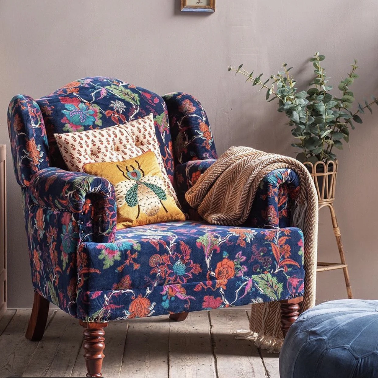 Показ среднего века деревянный мягкий индийский диван стул современный дизайн хлопковые бархатные мягкие стулья с принтом для гостиной