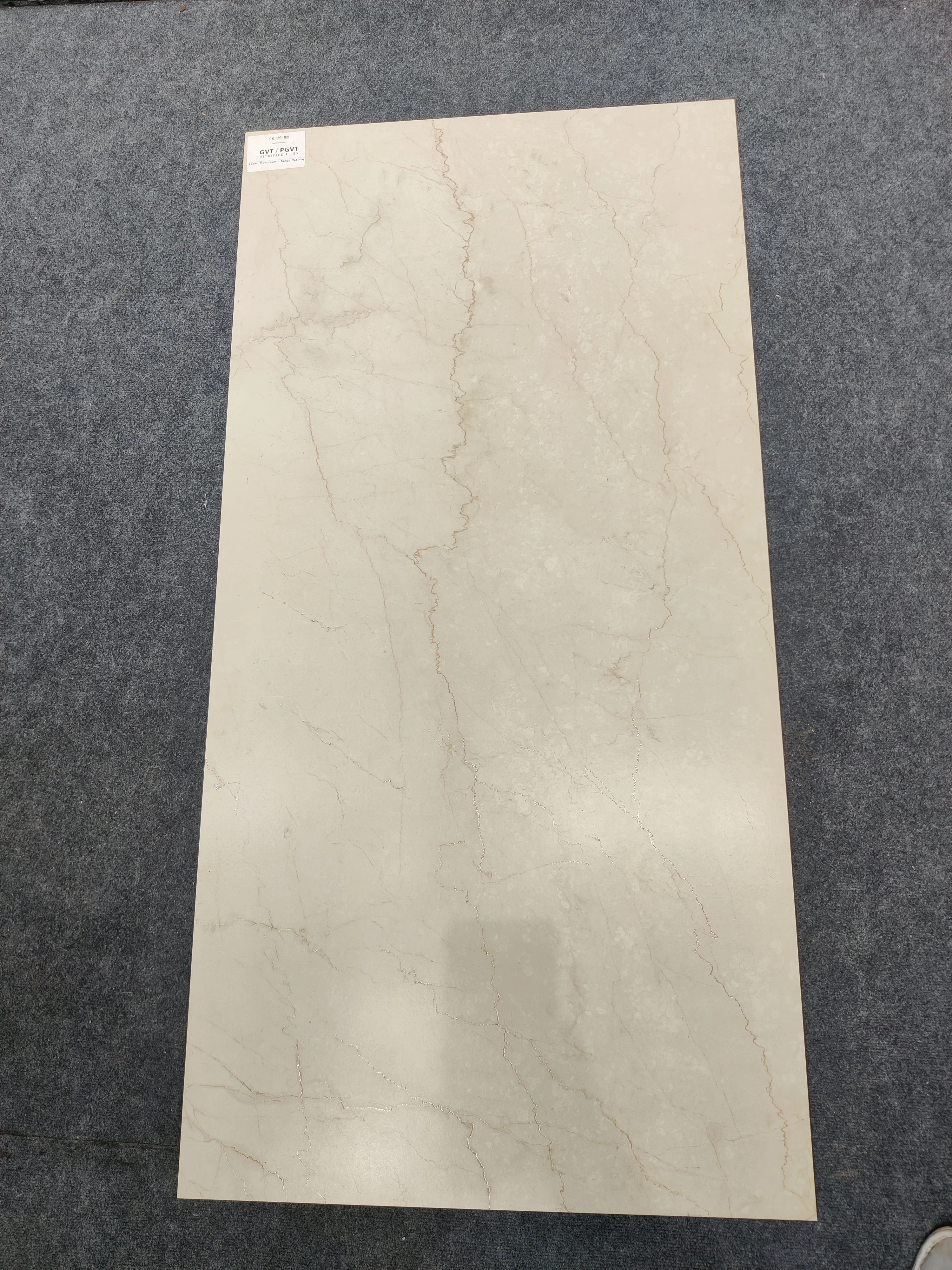 gold high lighted veins on polished glazed tiles with high quality glossy layer 600x600mm and 600x1200mm good quality