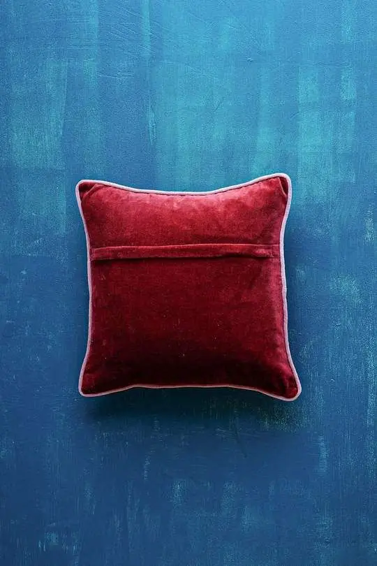 Наволочка для подушки современная и классическая сделанная из хлопка бархата Sangria красного цвета дизайн дома