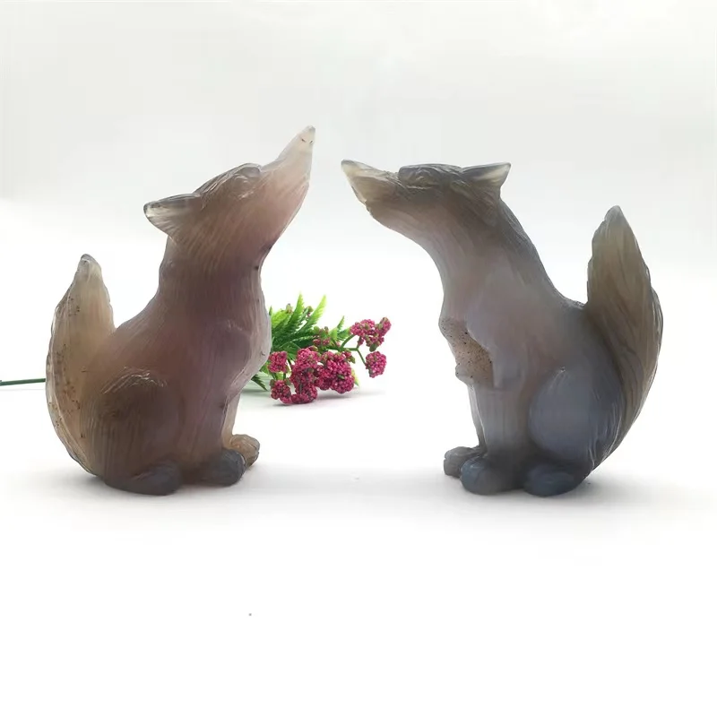 Wholesale natural Amazing Hand Carved Wolf Natural Decorative Carvings Agate Geode Wolf Statue