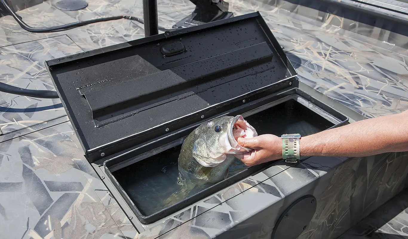 20Ft Flat Bottom Thick High-Quality Aluminum Fishing And Hunting Center Console Jon Boat