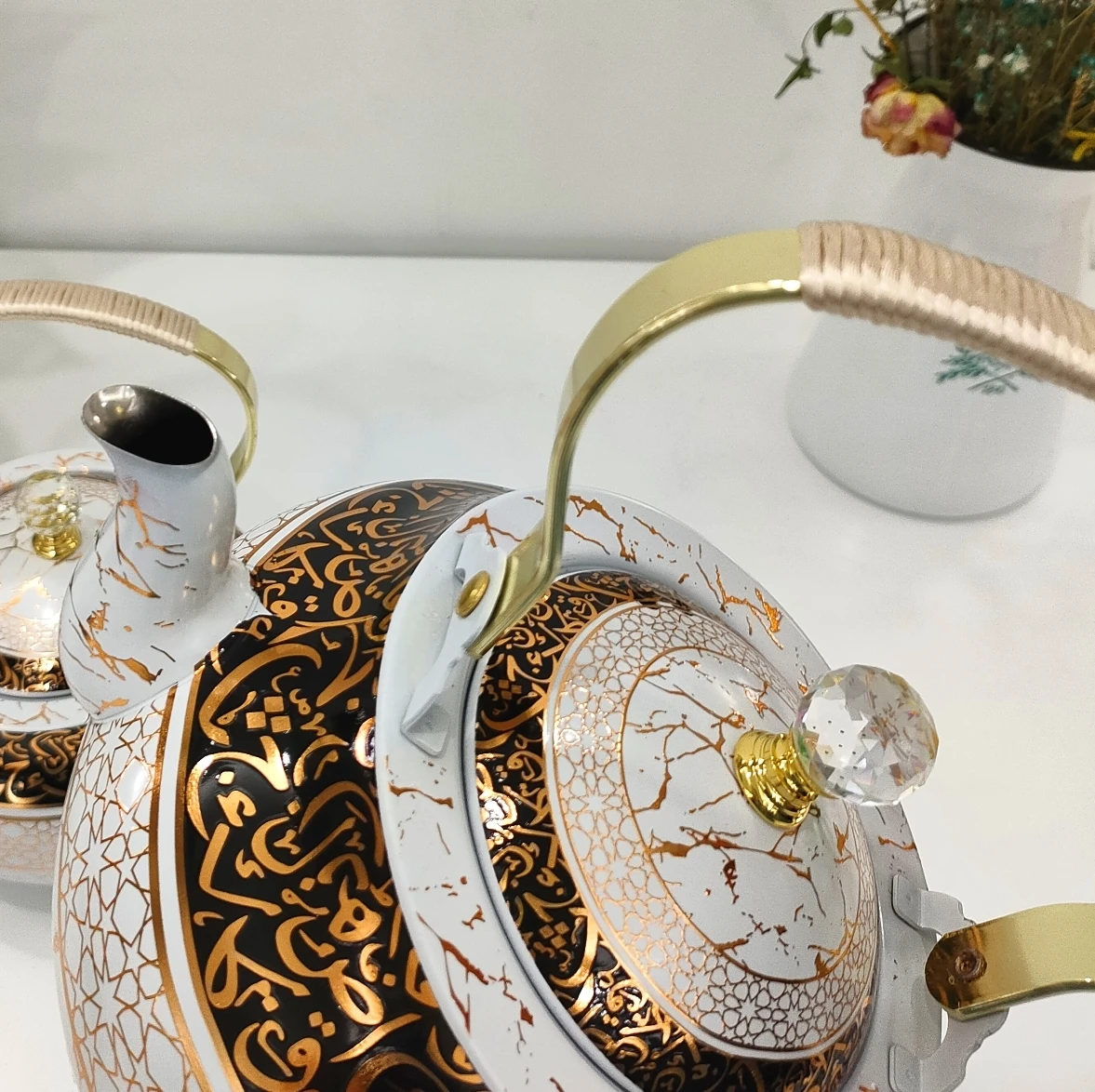 High quality Arabic Style Teapot 1.5L White and Gold Plated Stainless Steel Teapot