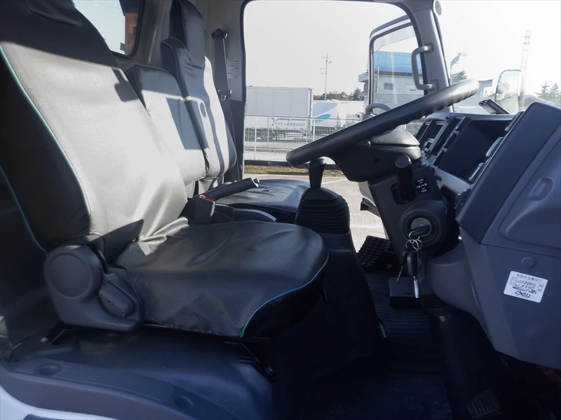 Japanese Used Good Conditioned ISUZU ELF LOADER