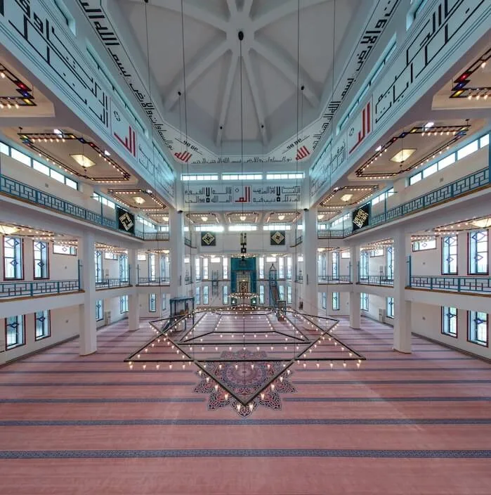 Mosque carpets in our stocks; fast delivery reasonable price, with less wastage according to the size, an average of 20% price