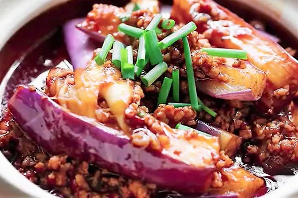 
EGGPLANT / FRESH PURPLE EGGPLANT / PURPLE FRUIT [Edna +84 919 04 5050] 