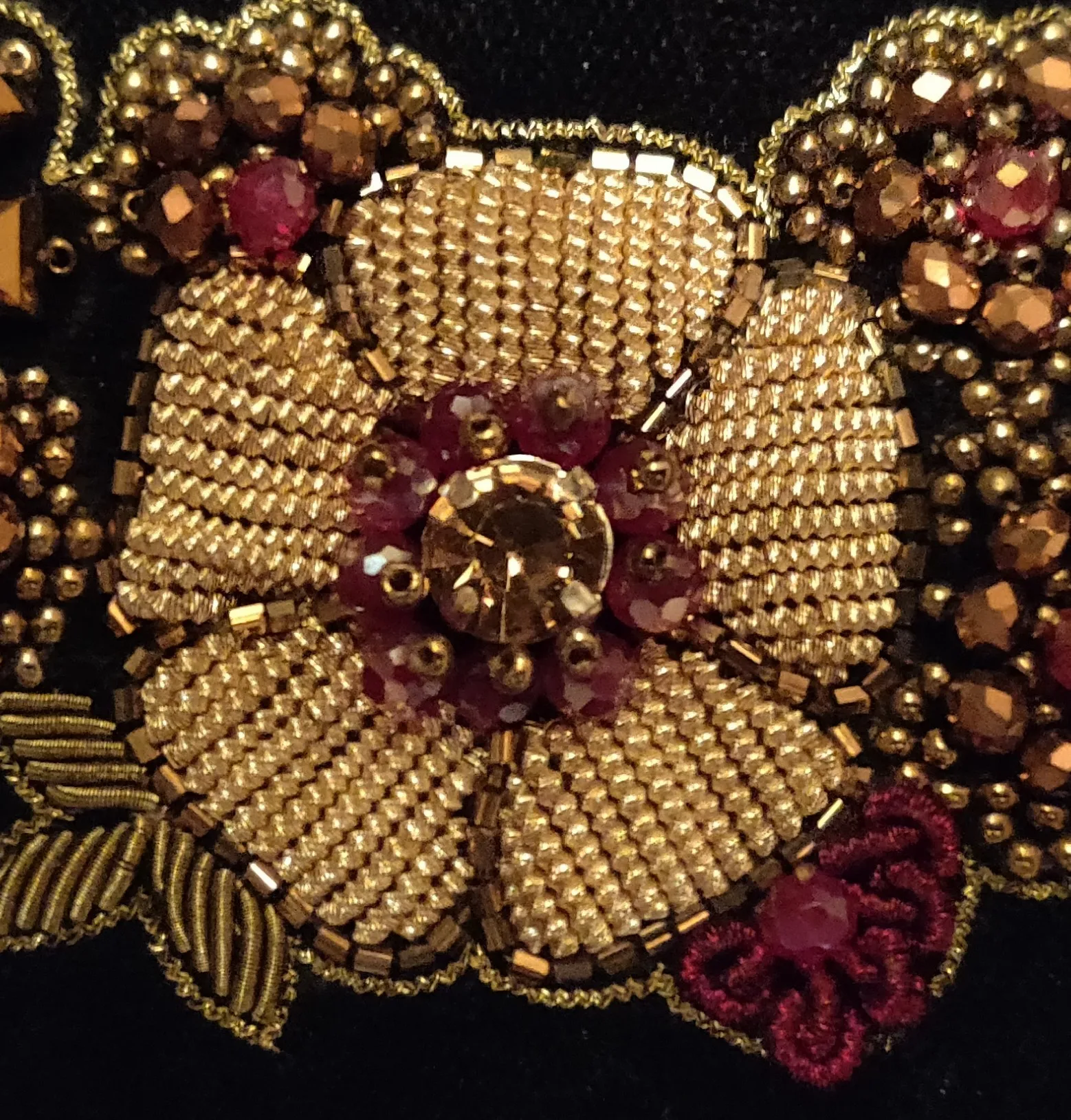 BELT_-_ANTIQUE_BEADS_2.jpg