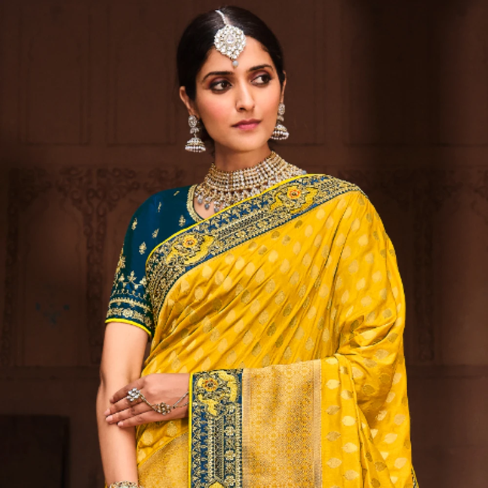 New Arrival Product Of 2022 Indian Manufacturer of Ethnic And Traditional Party wear And Fancy Sarees At reasonable Price