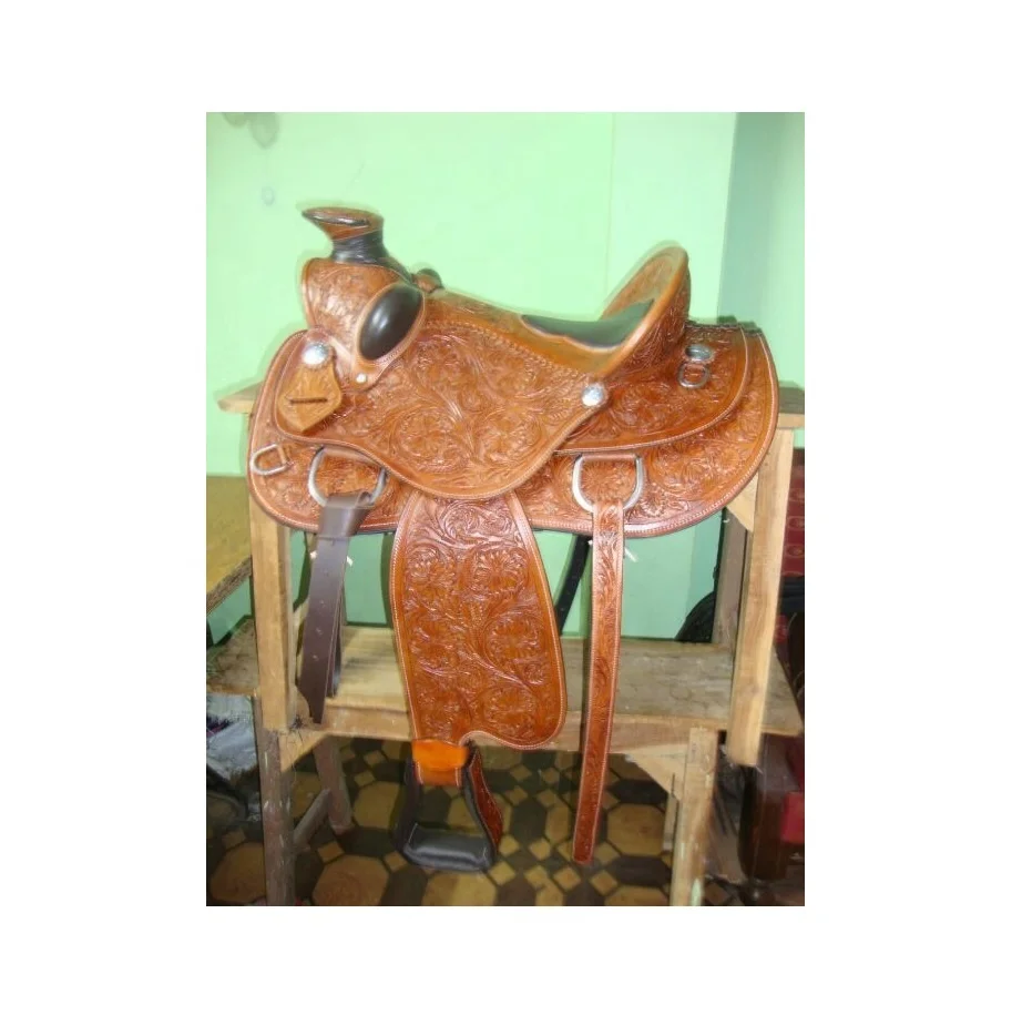 Кожаное седло для верховой езды в западном стиле