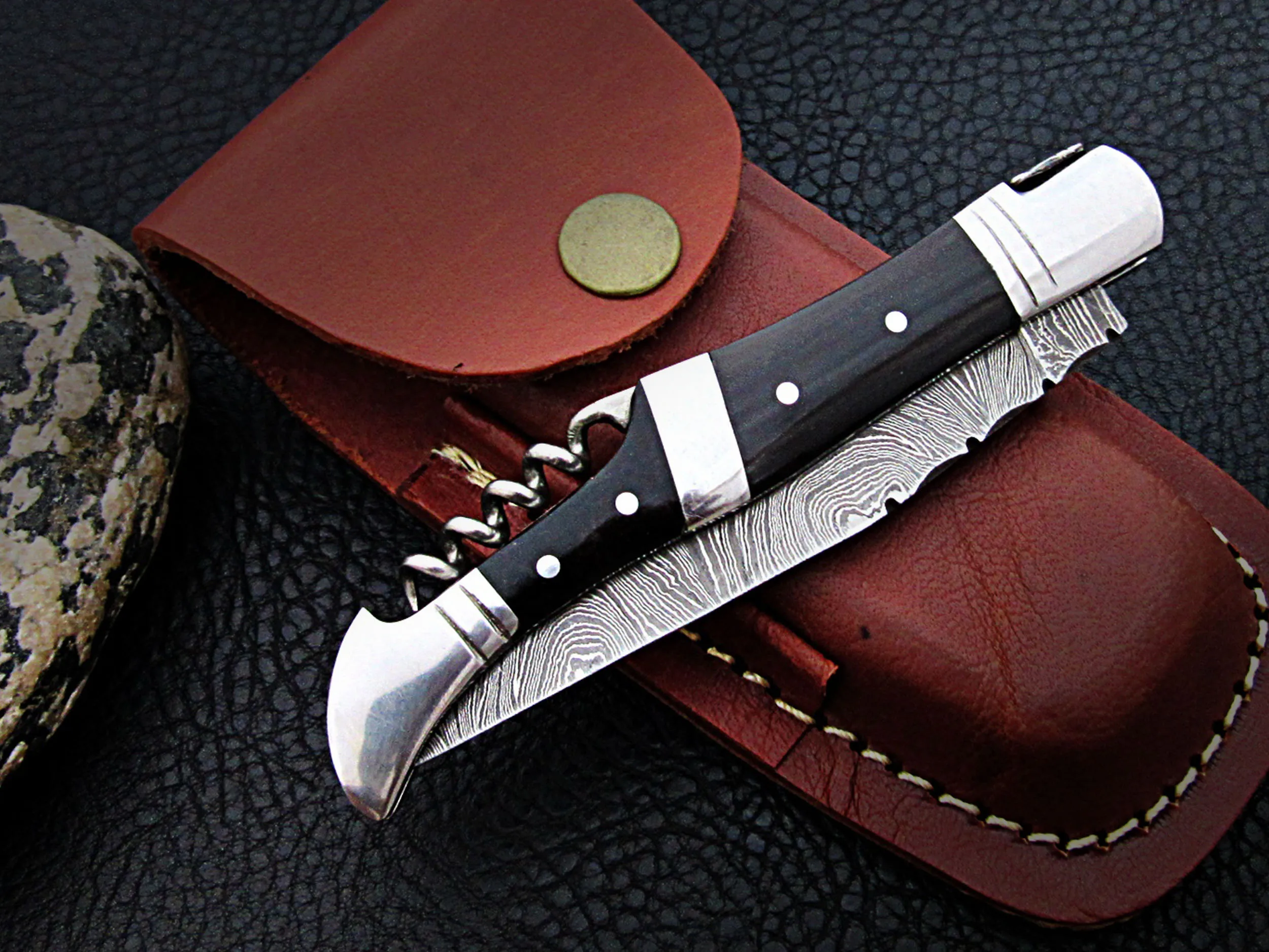 100% wholesale Top quality Damascus steel handmade folding knife/pocket knife horn handle with leather sheaths SCW-FK-0051