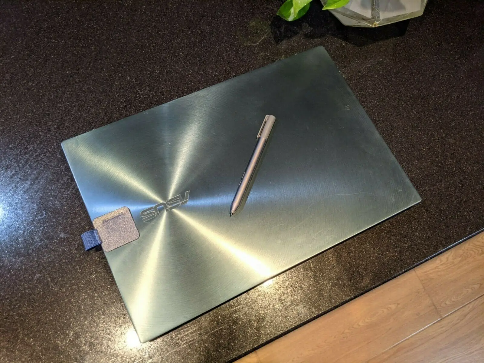 New Sealed for ASUS ZenBook Pro Duo UX581 Laptop 15.6 4K UHD NanoEdge Touch Display Intel Core i9-10980HK 32GB RAM 1TB SSD