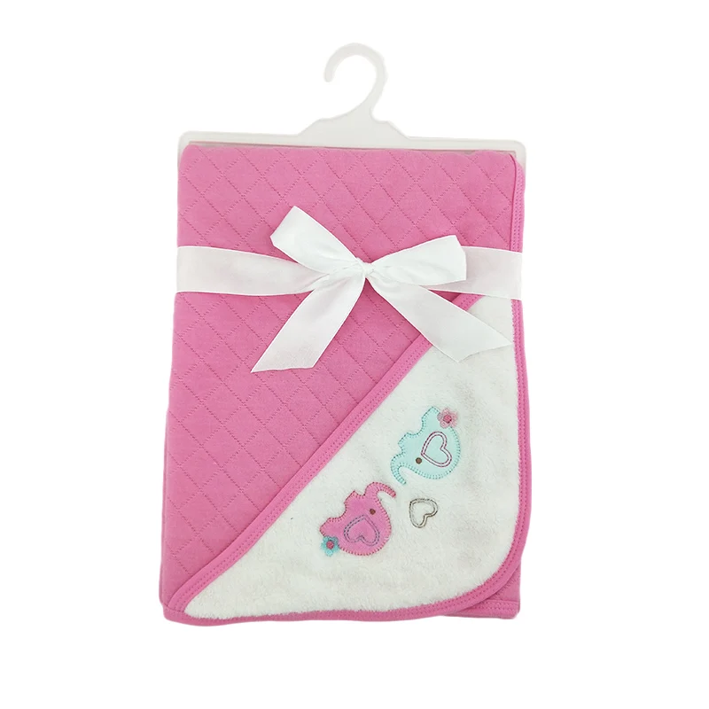 2021 Soft High Quality moving hooded quilt for infant  3-layer 255g 100% Cotton Baby hooded blanket with cute pattern