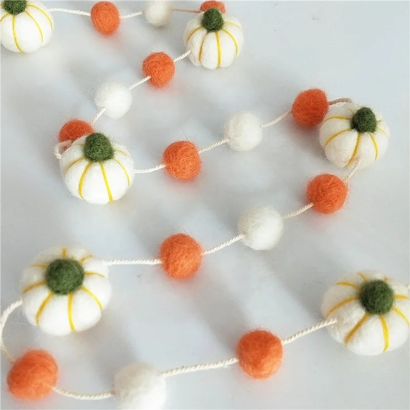 
Amazon top seller Canton Fair Best Selling Products Halloween Decoration wool felt ball wool felt pumpkin garland 