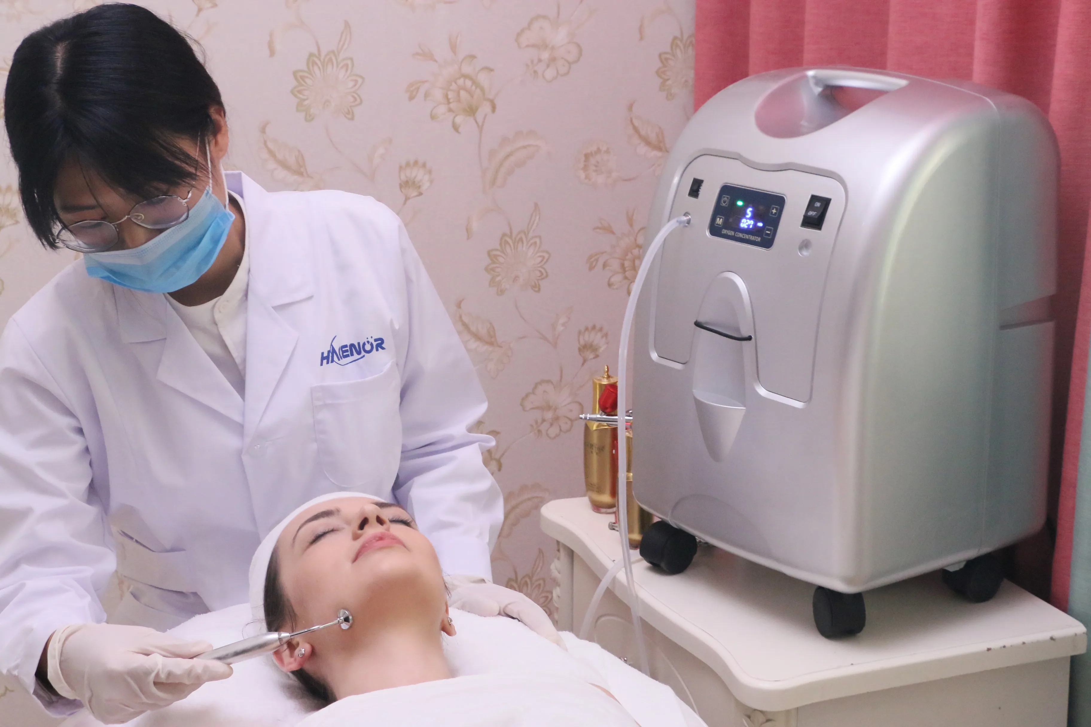10L fast dispatch deep cleaning  Beauty and personal care multi-function oxigen oxygen facial machines